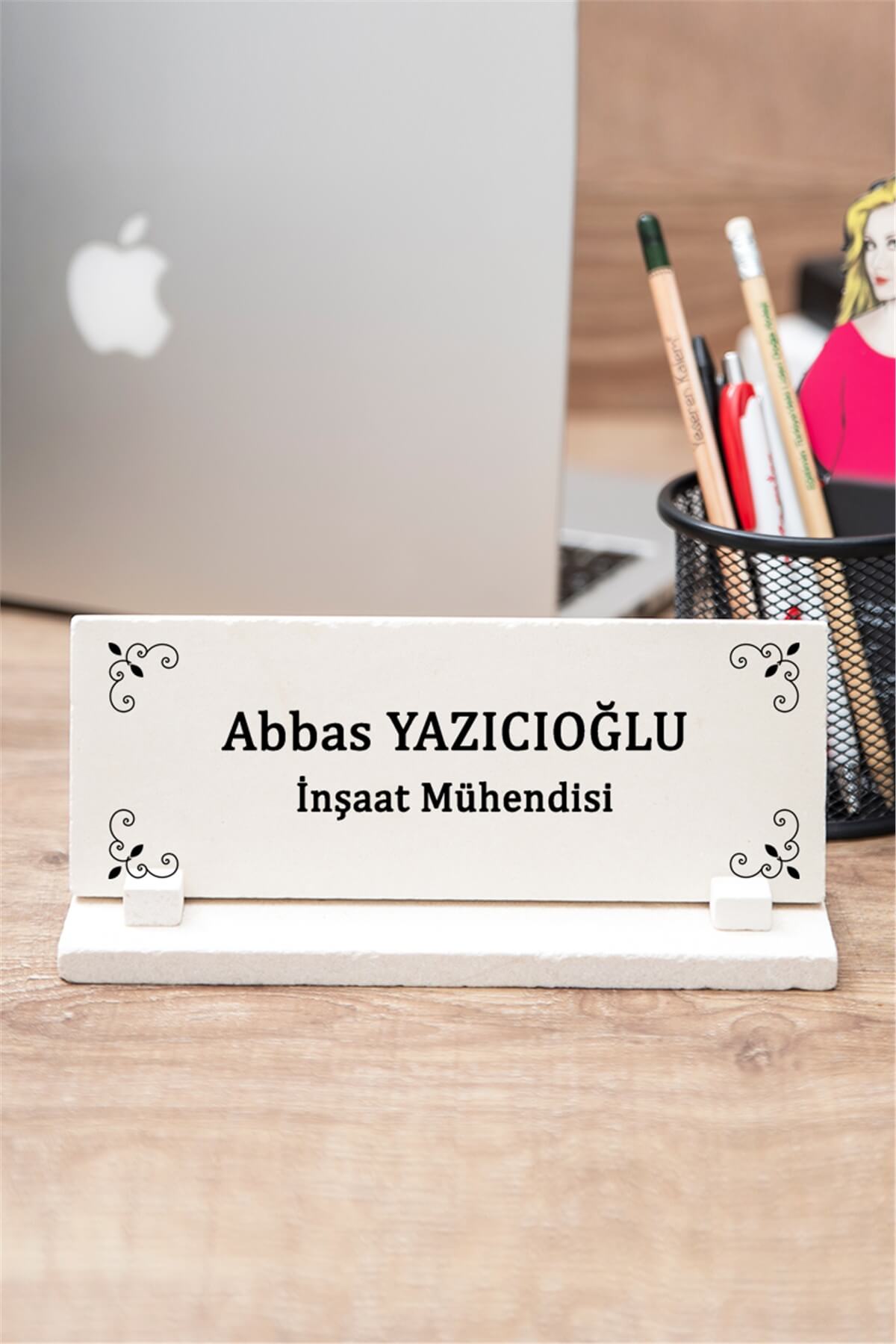 İsme Özel Ünvanlı Kişiye Özel Taş Masa İsimliği