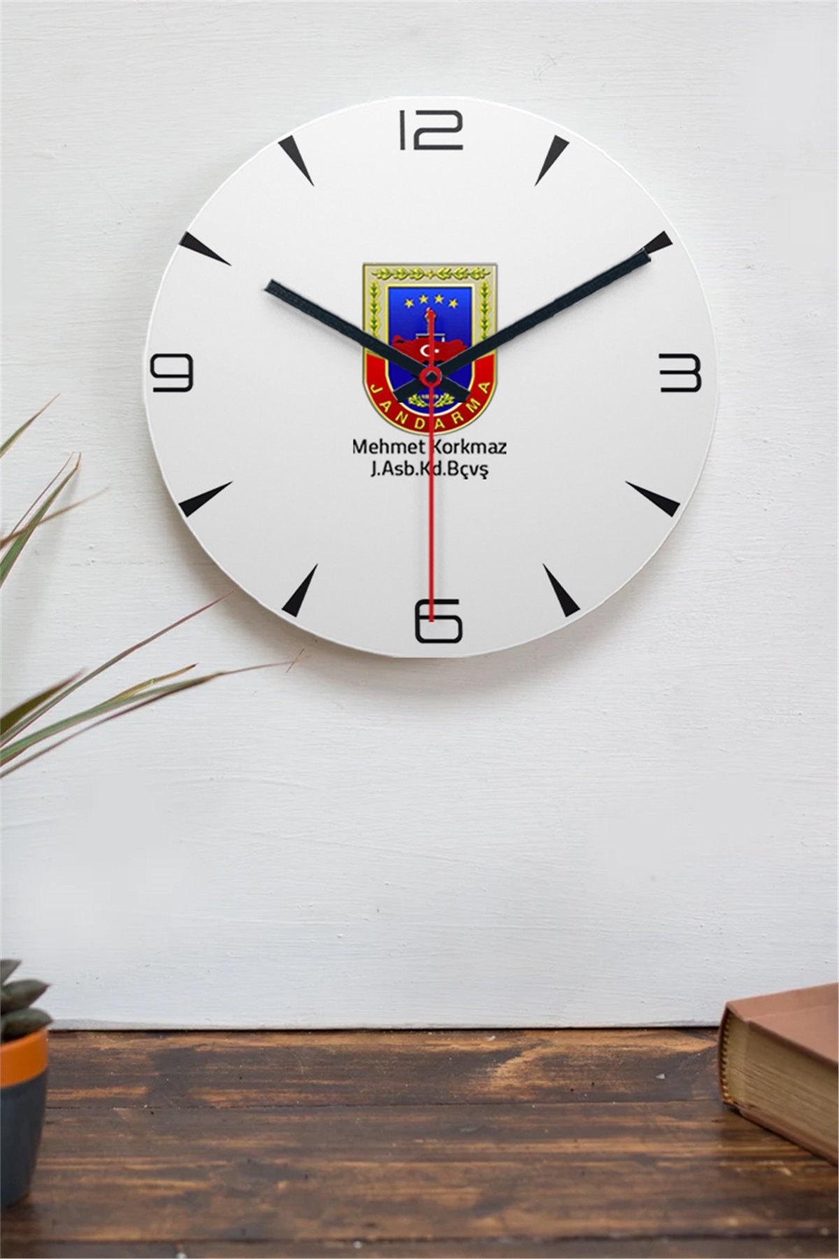 Jandarma Logolu Ahşap Duvar Saati