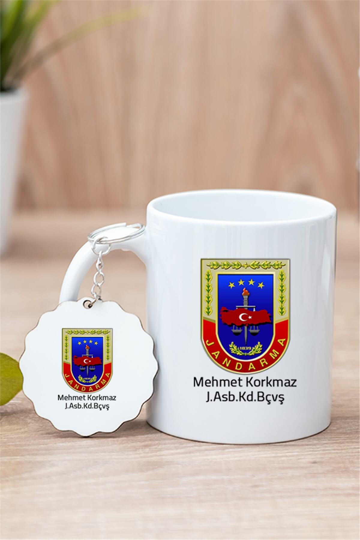 Jandarma Logolu Beyaz Kupa Bardak ve Ahşap Anahtarlık