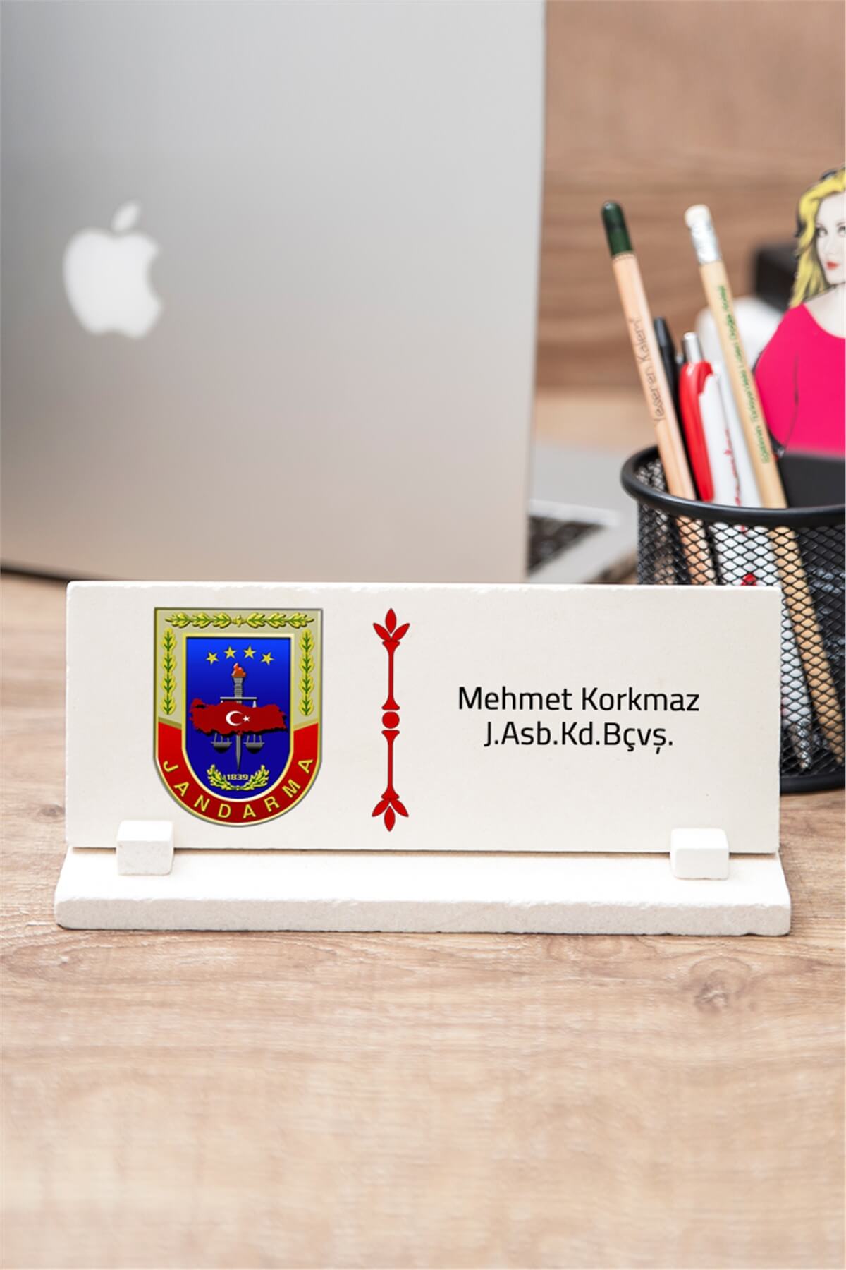 Jandarma Logolu Taş Masa İsimliği