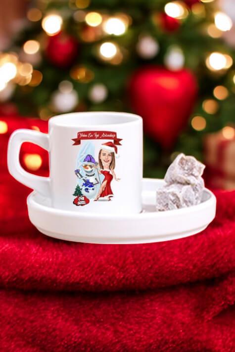 Kadın Arkadaşa Yılbaşı Hediyesi Karikatürlü Kahve Fincanı