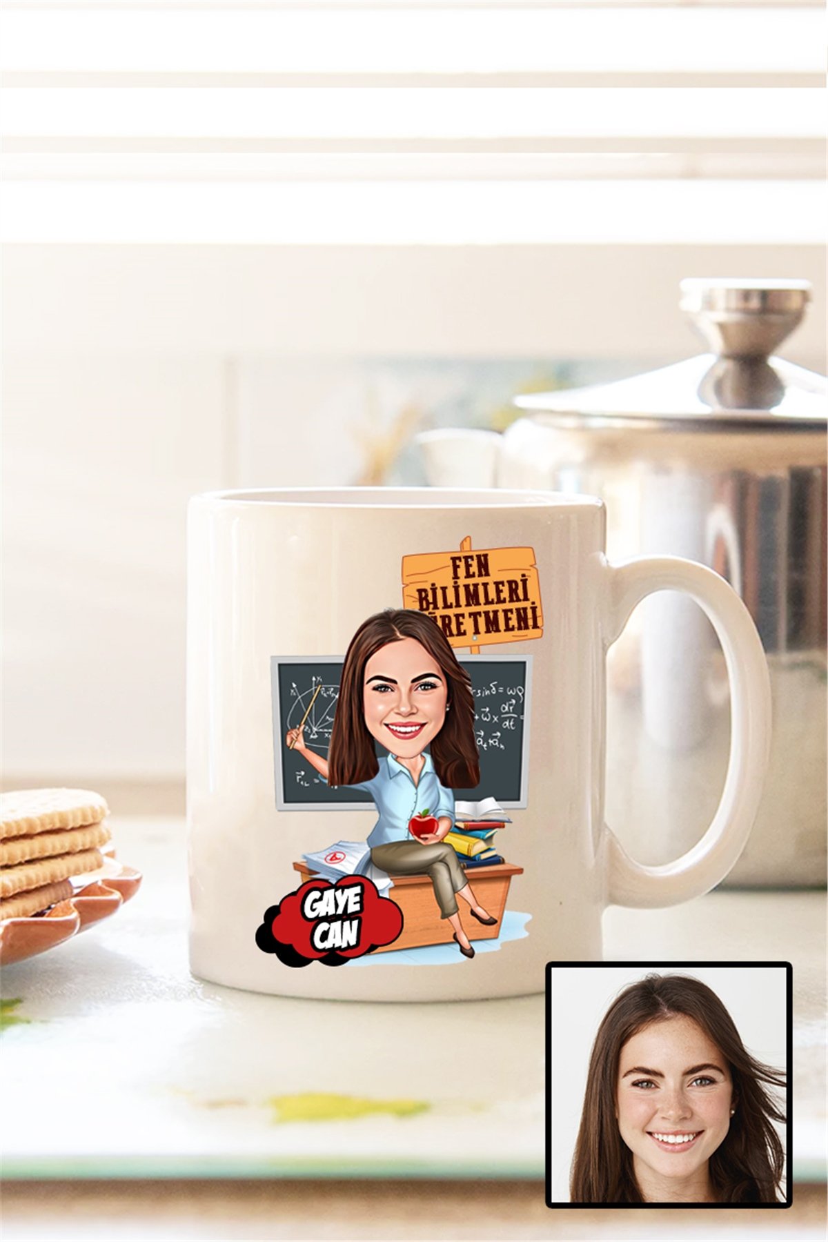 Kadın Fen Bilimleri Öğretmenine Hediye Karikatürlü Beyaz Kupa Bardak