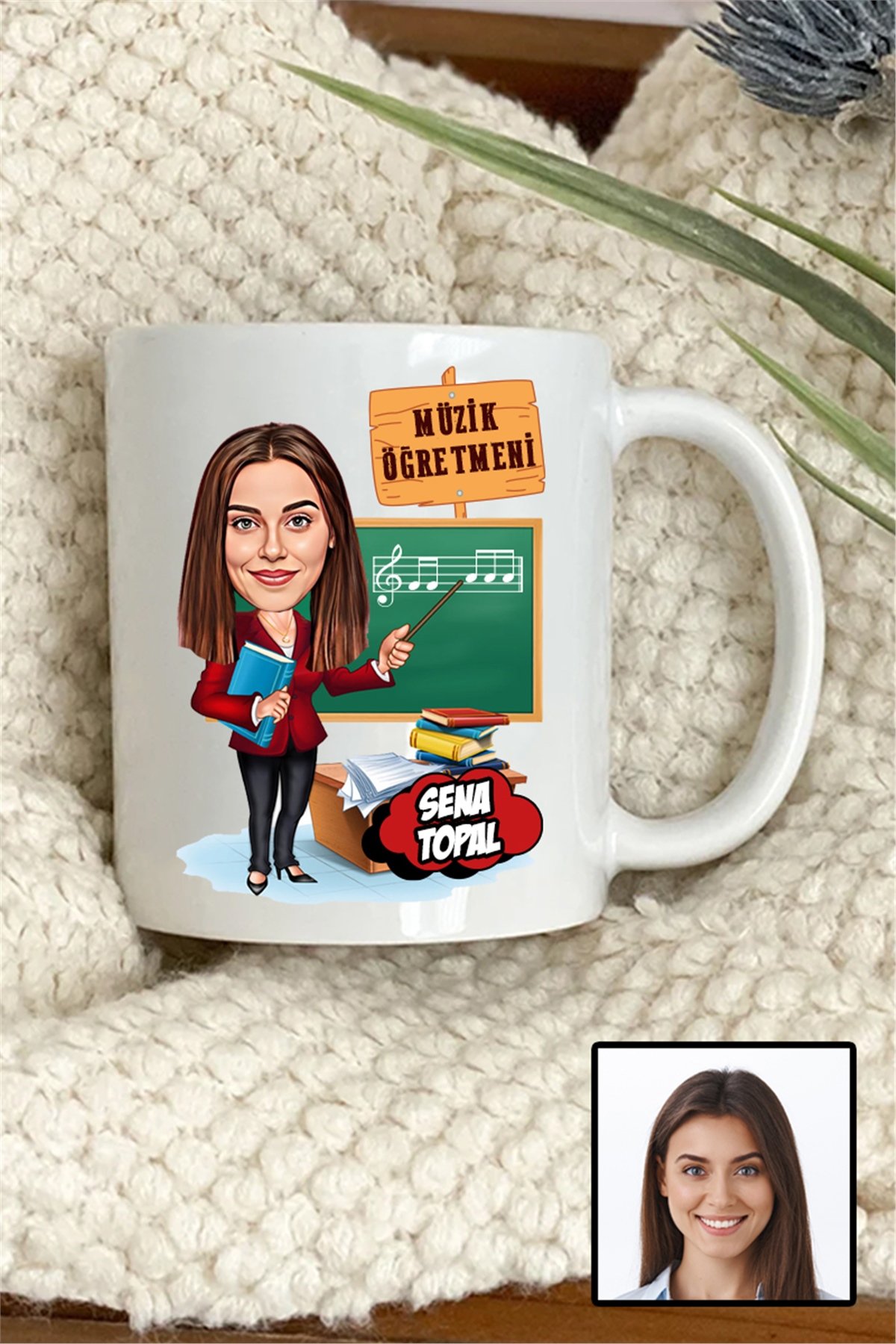 Kadın Müzik Öğretmenine Hediye Karikatürlü Beyaz Kupa Bardak