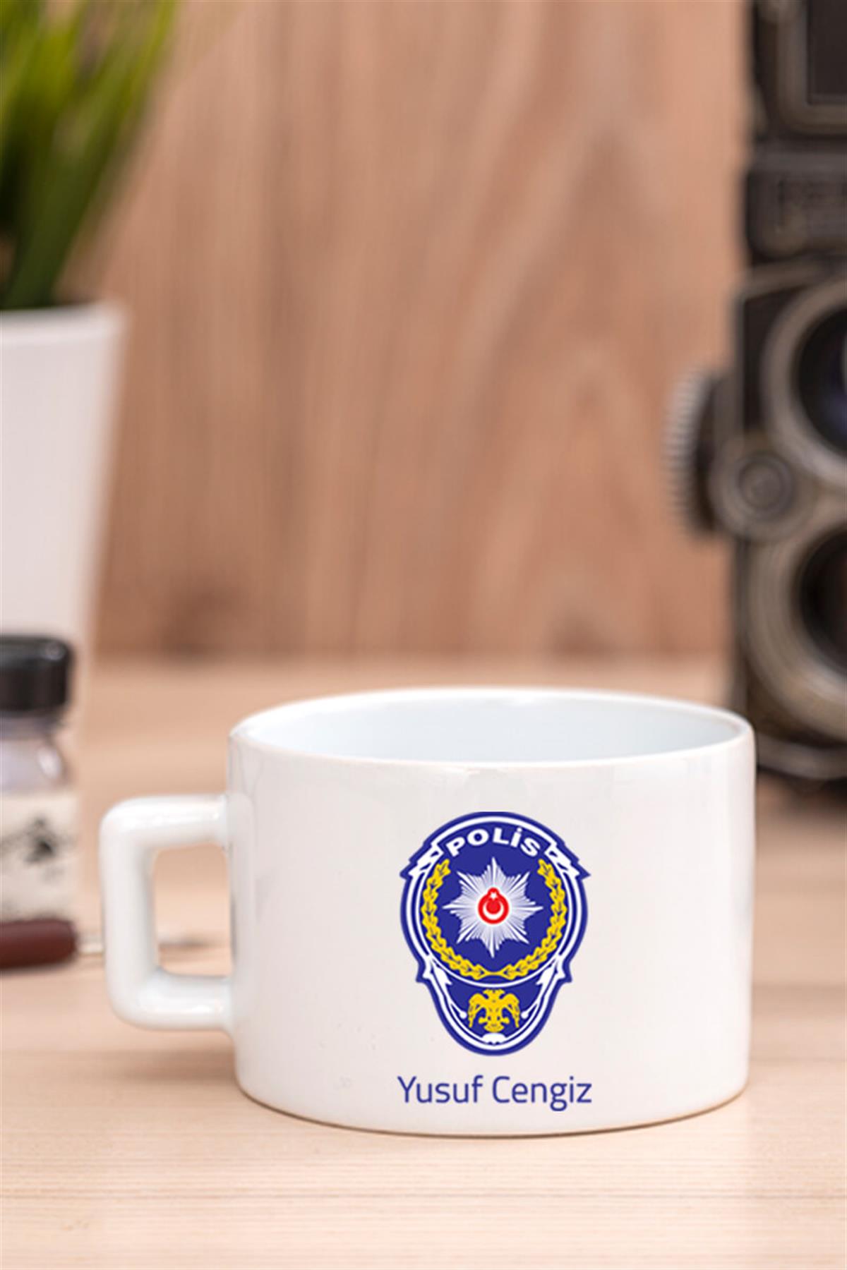 Kadın Polise Hediye Logolu Kalp Kaşıklı Ahşap Altlıklı Fincan