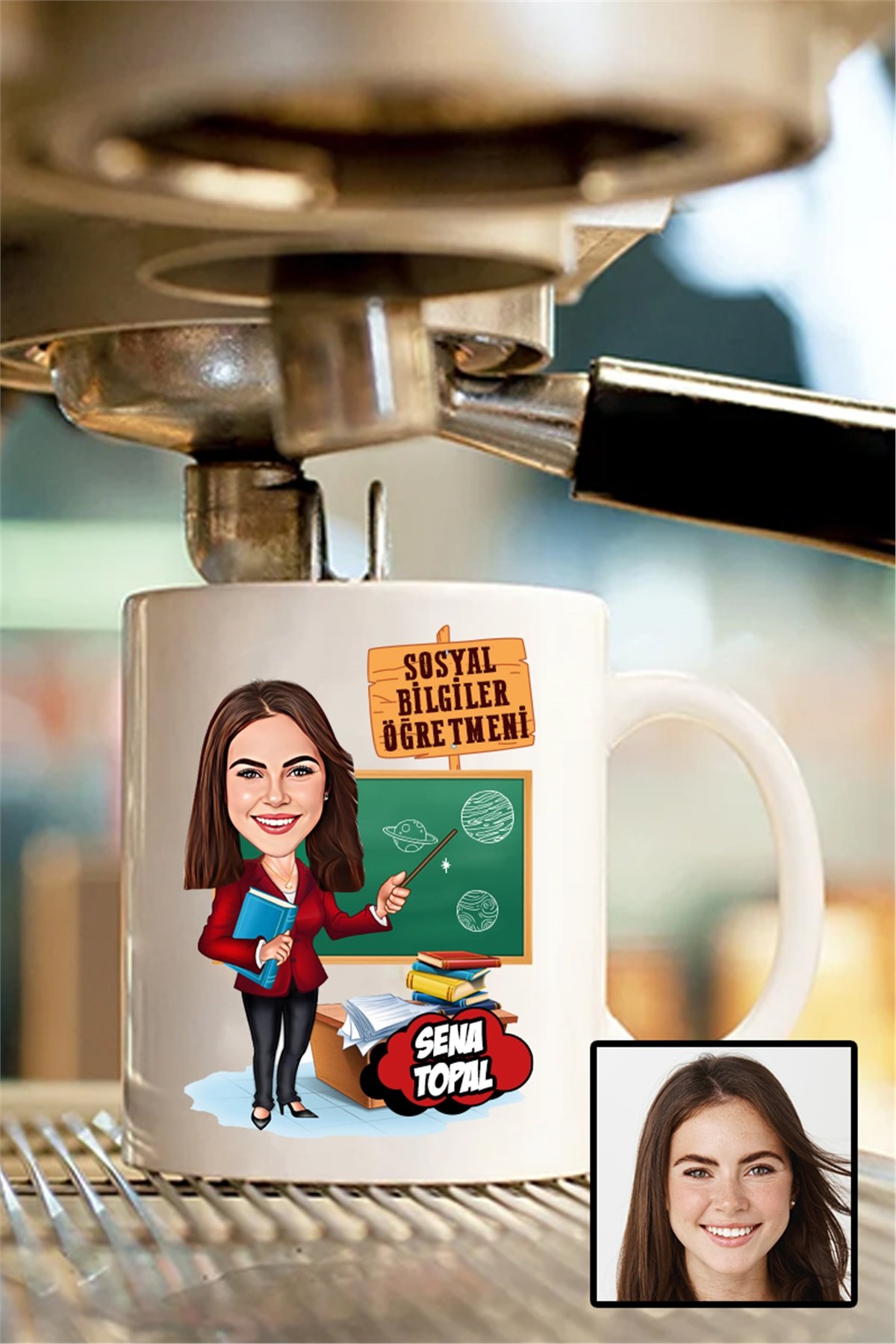 Kadın Sosyal Bilgiler Öğretmenine Hediye Karikatürlü Beyaz Kupa Bardak