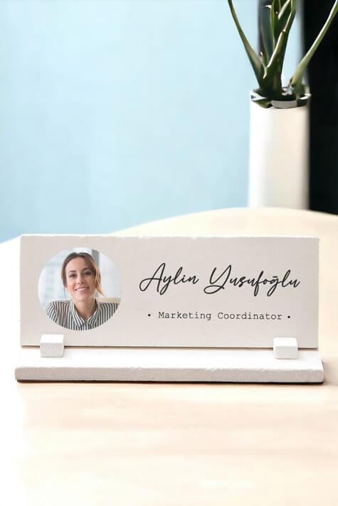 Kadına Ofis Hediyesi Fotoğraflı Masaüstü Taş İsimlik