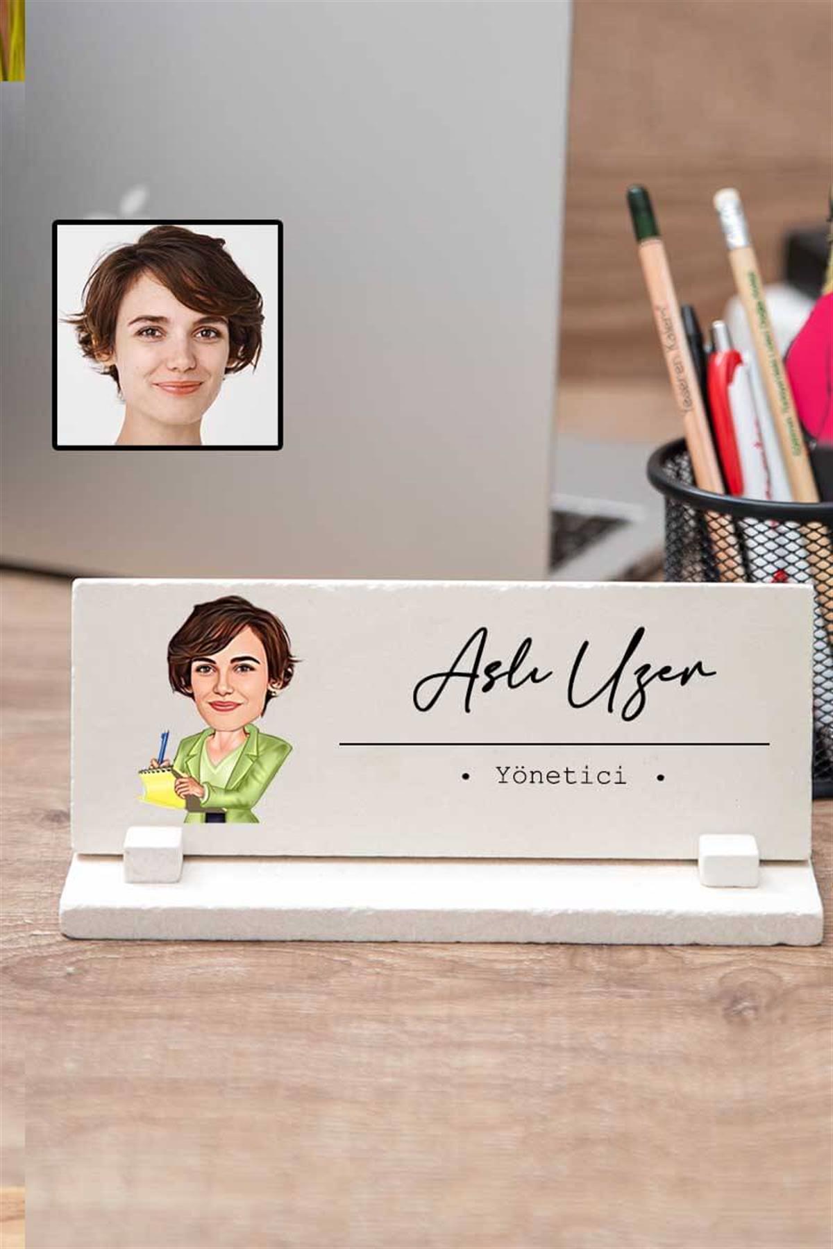 Kadına Terfi Hediyesi Karikatürlü Masa İsimliği