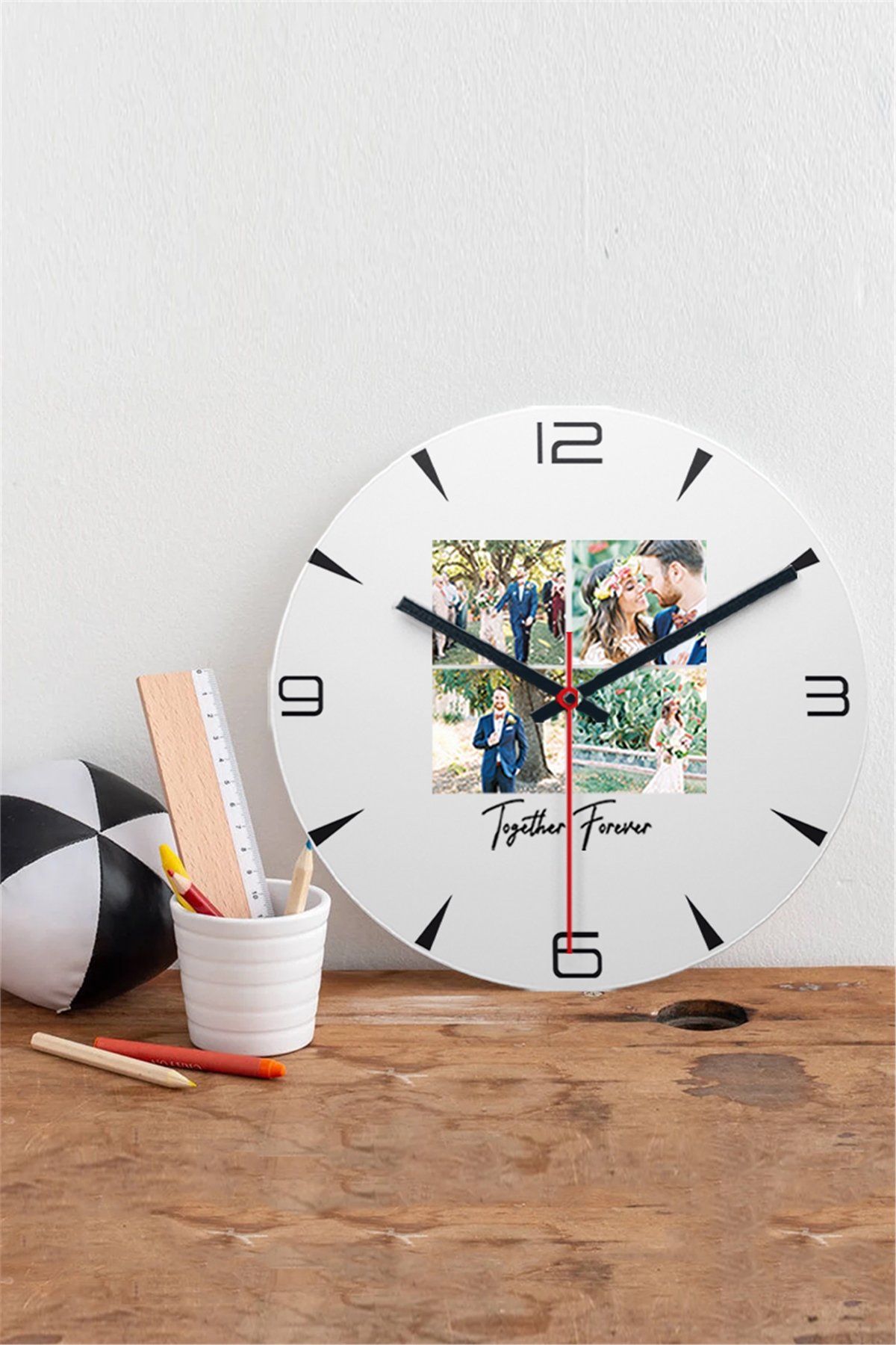 Kişiye Özel Dört Fotoğraflı Kupa Bardak Ahşap Duvar Saati