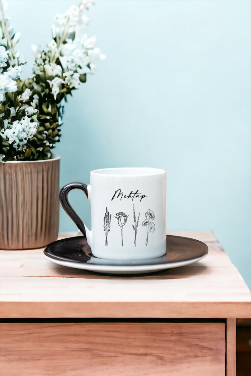 Kişiye Özel Karakalem Çizimli Çiçekler Renkli Türk Kahvesi Fincanı