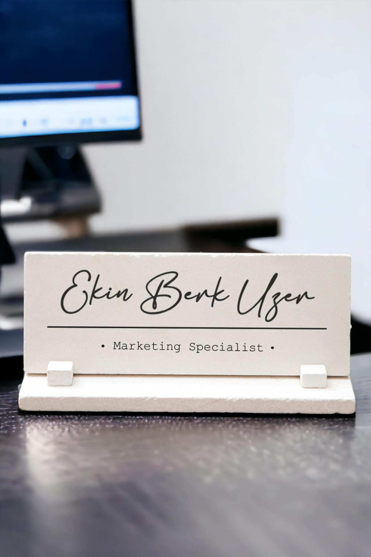 Kişiye Özel Ofis Hediyesi El Yazısı Tasarım İsimlik