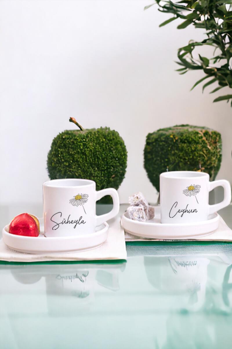 Kişiye Özel Papatya Tasarımlı İsimli İkili Concept Türk Kahvesi Fincanı