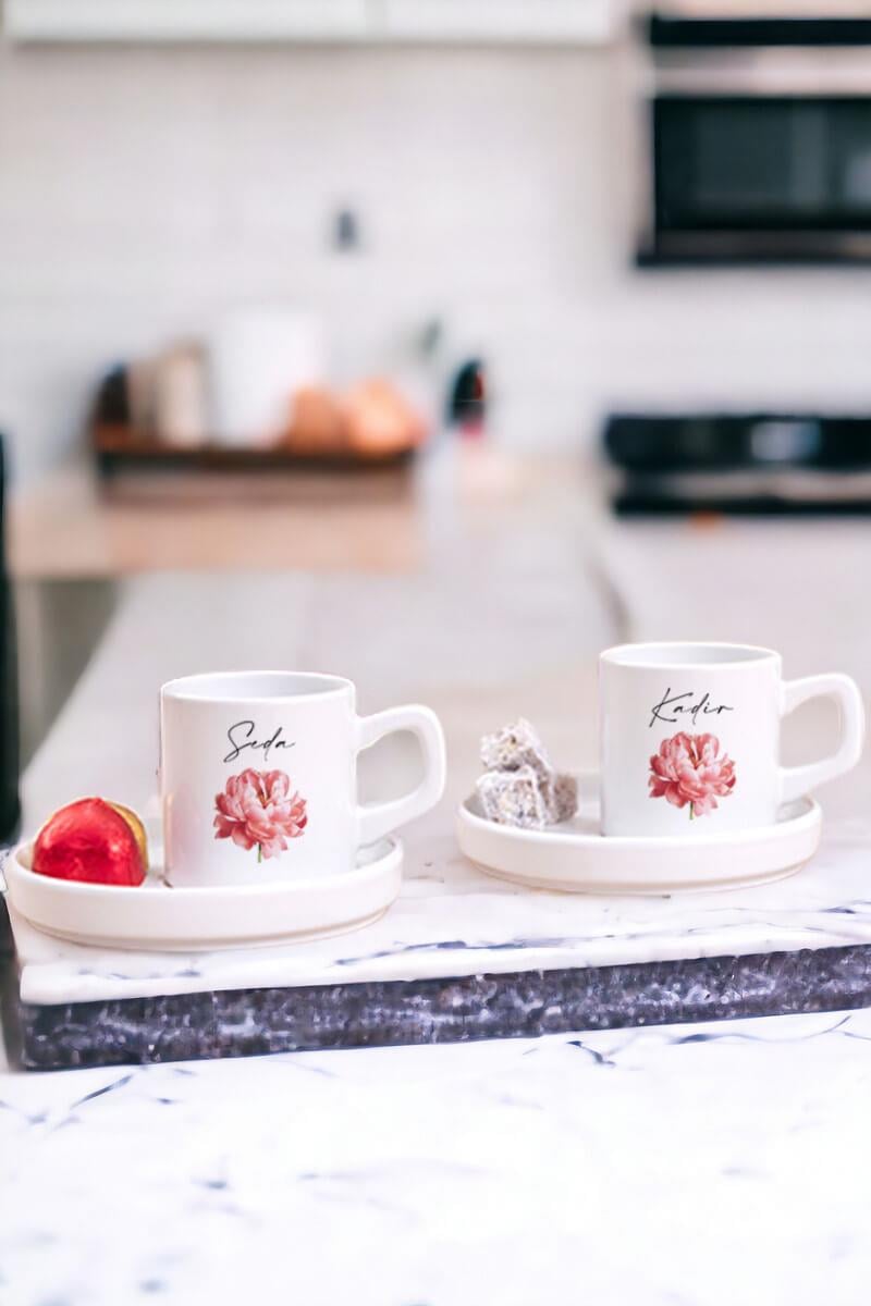 Kişiye Özel Pembe Çiçekli İsme Özel İkili Concept Türk Kahvesi Fincanı