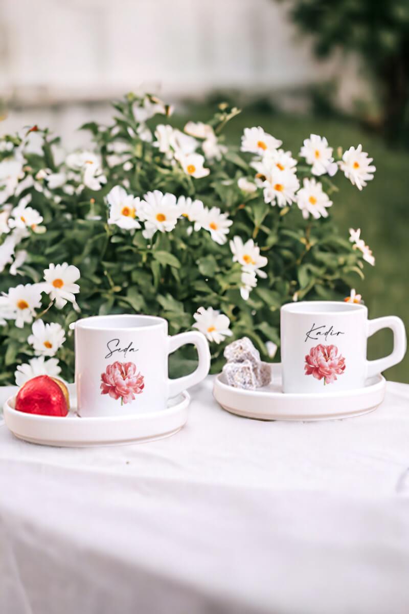 Kişiye Özel Pembe Çiçekli İsme Özel İkili Concept Türk Kahvesi Fincanı