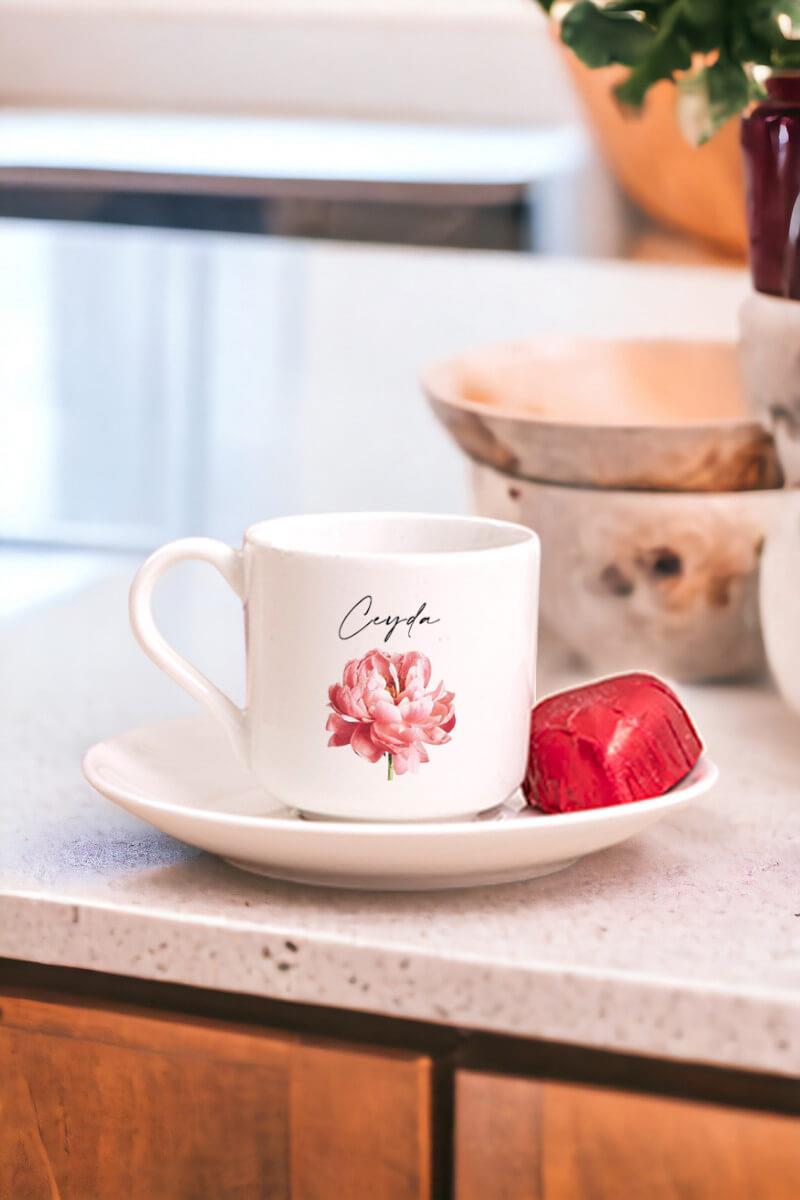 Kişiye Özel Pembe Çiçekli İsme Özel Porselen Türk Kahvesi Fincanı