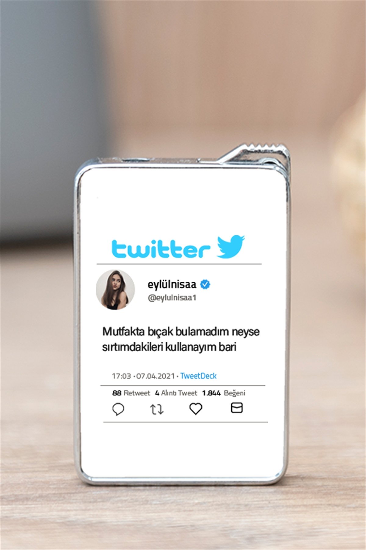 Kişiye Özel Twitter Tasarım Fotoğraflı Çakmak