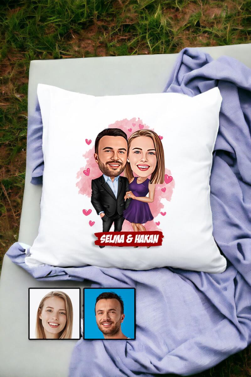 Kız Arkadaşa Tanışma Yıl Dönümü Hediyesi Karikatürlü Yastık