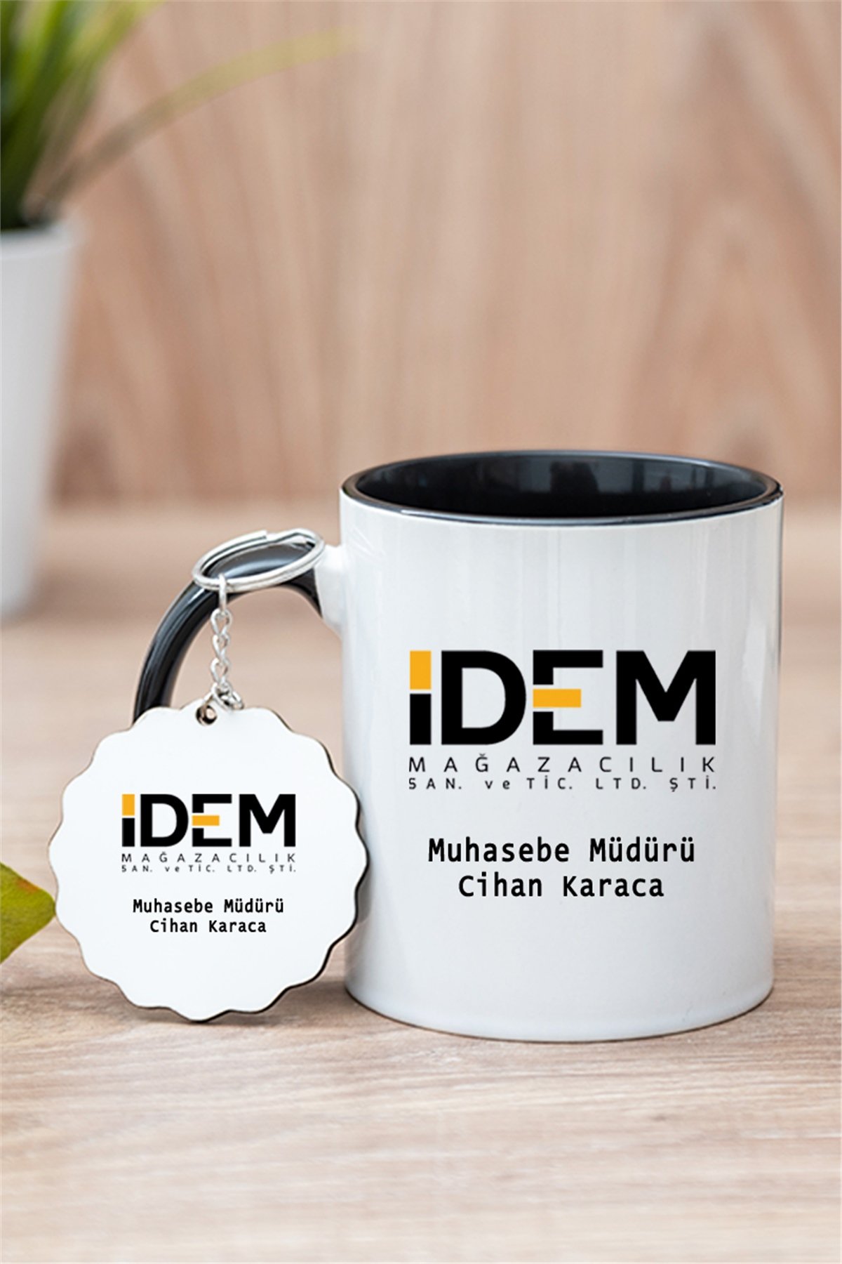 Logolu Renkli Kupa Bardak ve Ahşap Anahtarlık