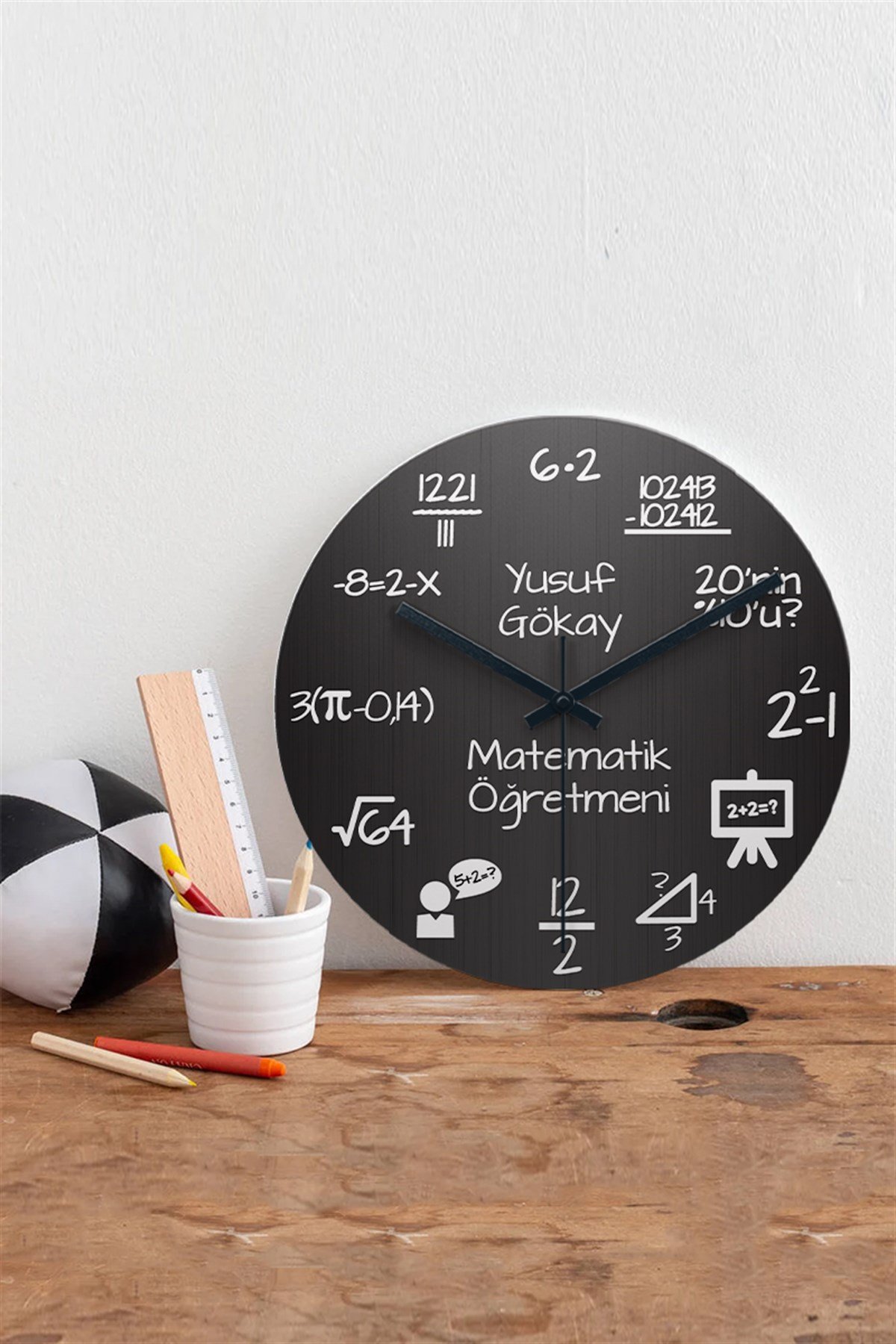 Matematik Temalı Ahşap Duvar Saati