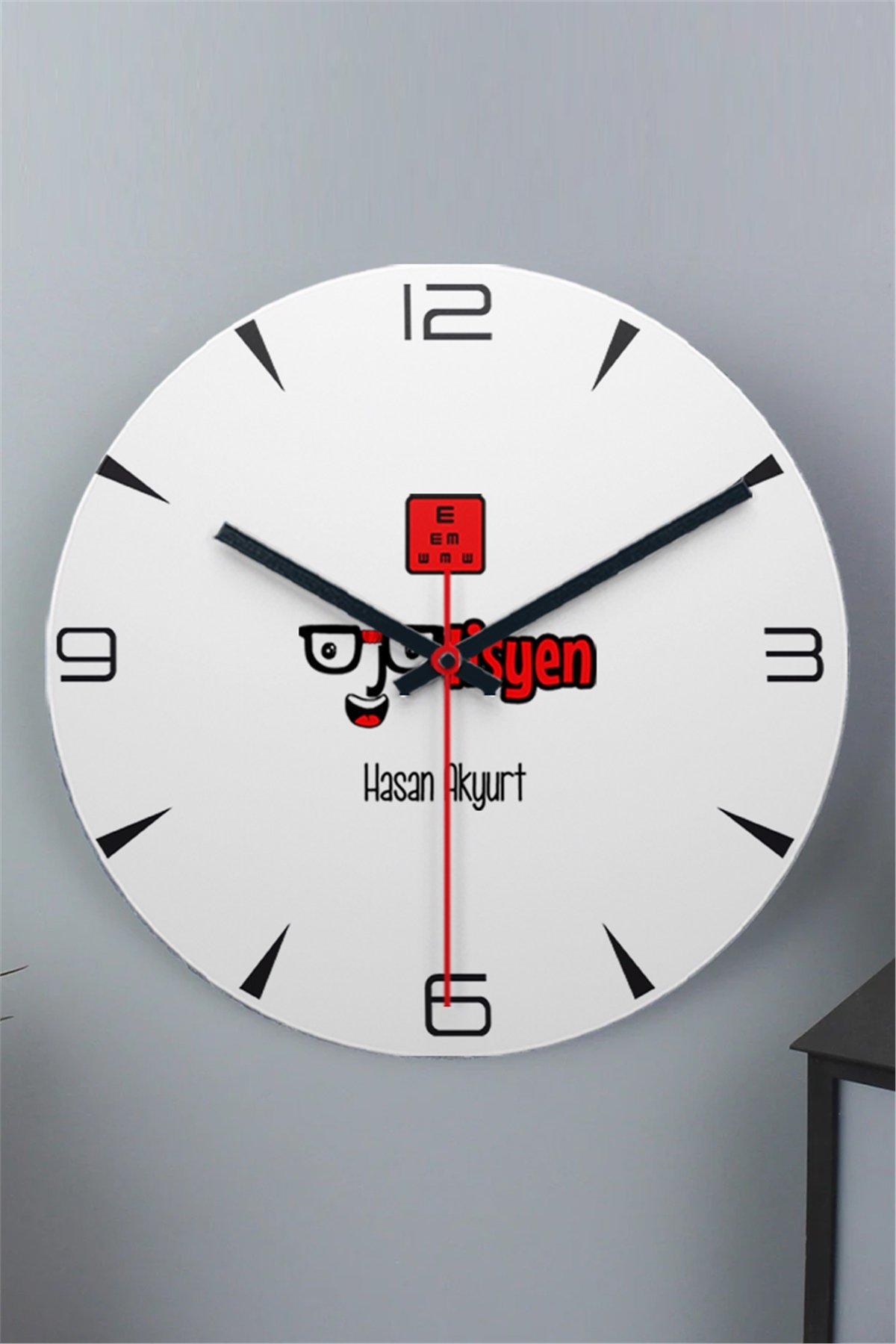 Optisyen Ahşap Duvar Saati
