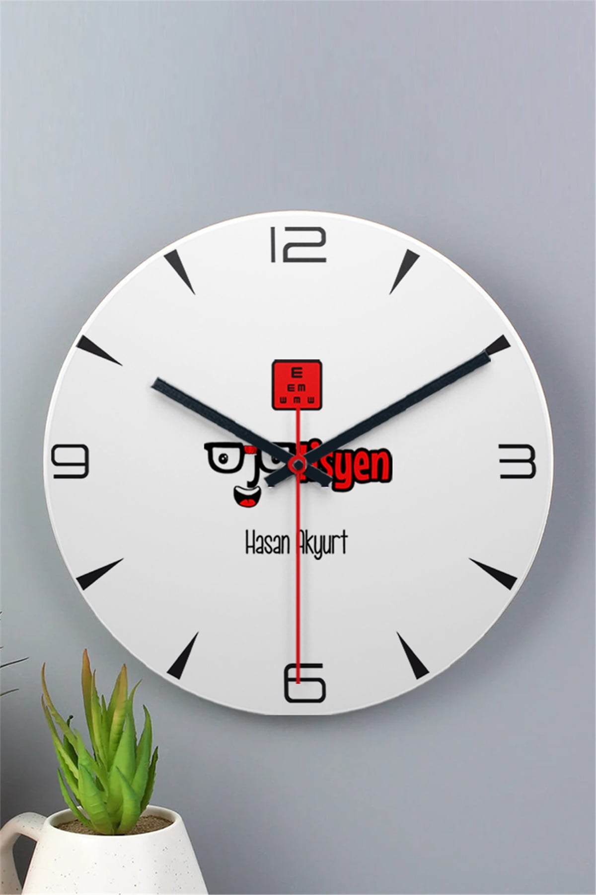 Optisyen Ahşap Duvar Saati