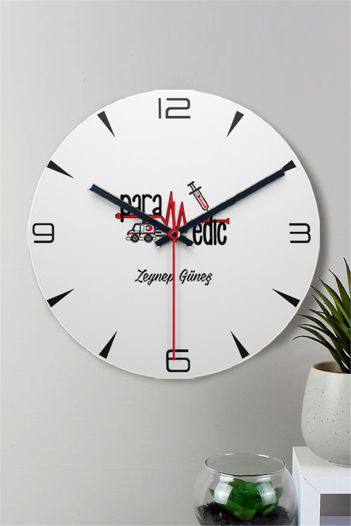 Paramedik Ahşap Duvar Saati