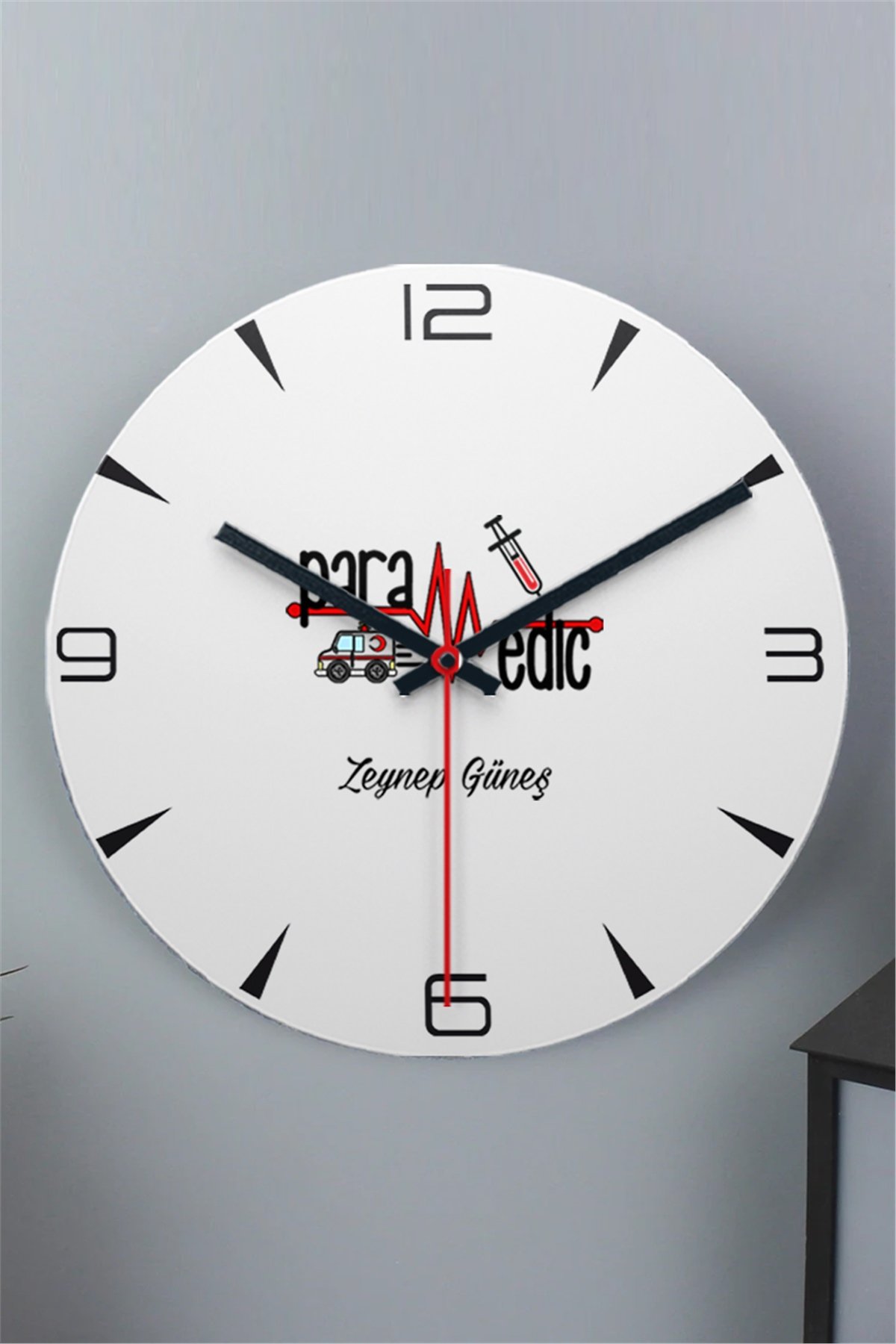 Paramedik Ahşap Duvar Saati