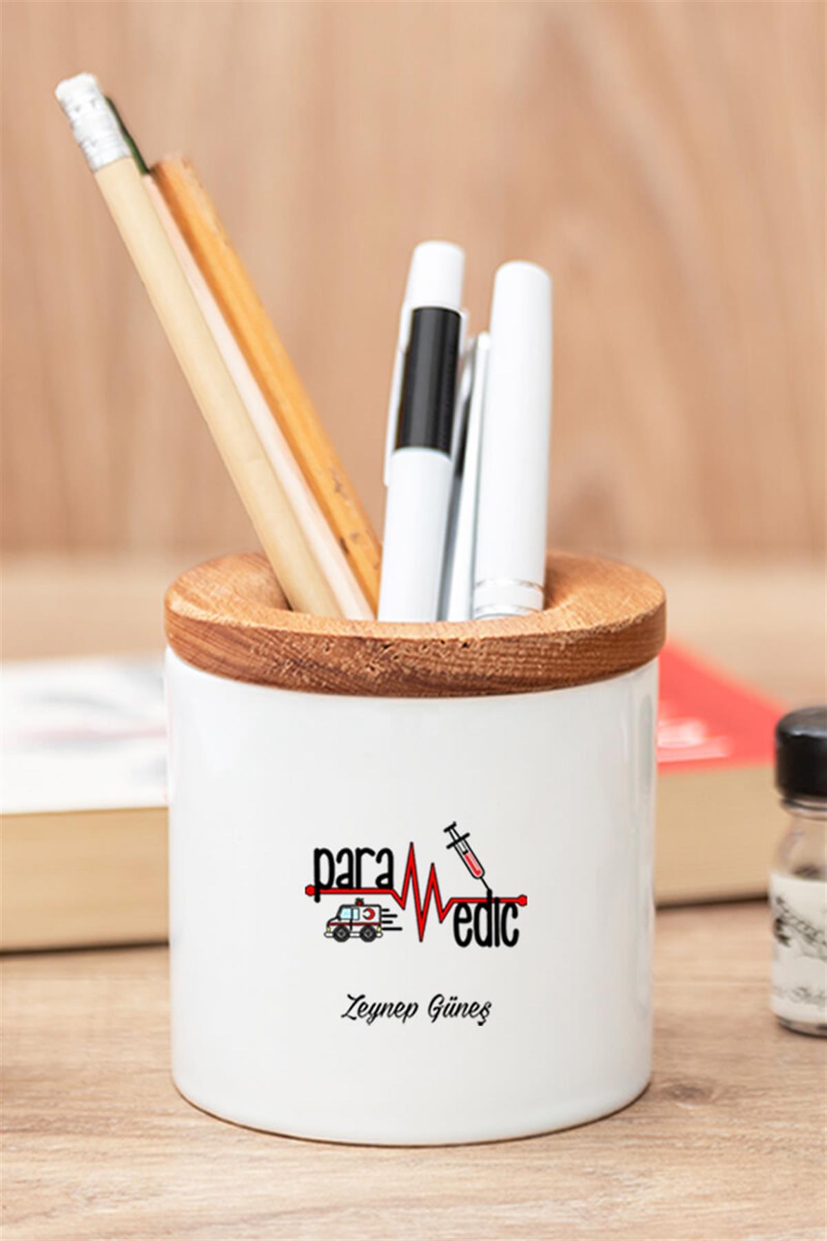 Paramediklere Hediye Seti Ahşap Altlıklı Fincan ve Kalemlik