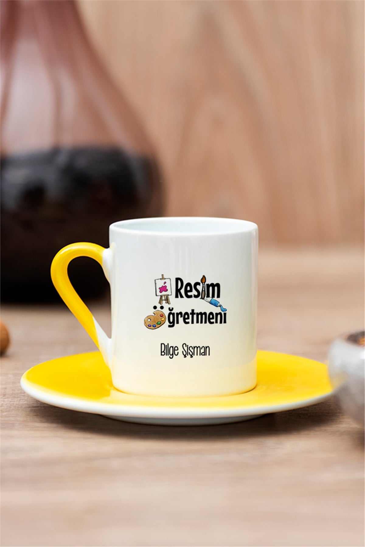 Resim Öğretmeni Renkli Türk Kahvesi Fincanı