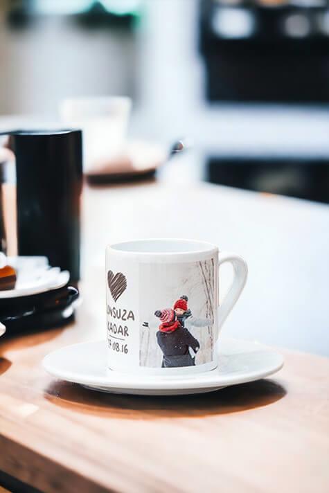 Sonsuza Kadar Tasarımlı 2 Fotoğraflı Beyaz Türk Kahvesi Fincanı