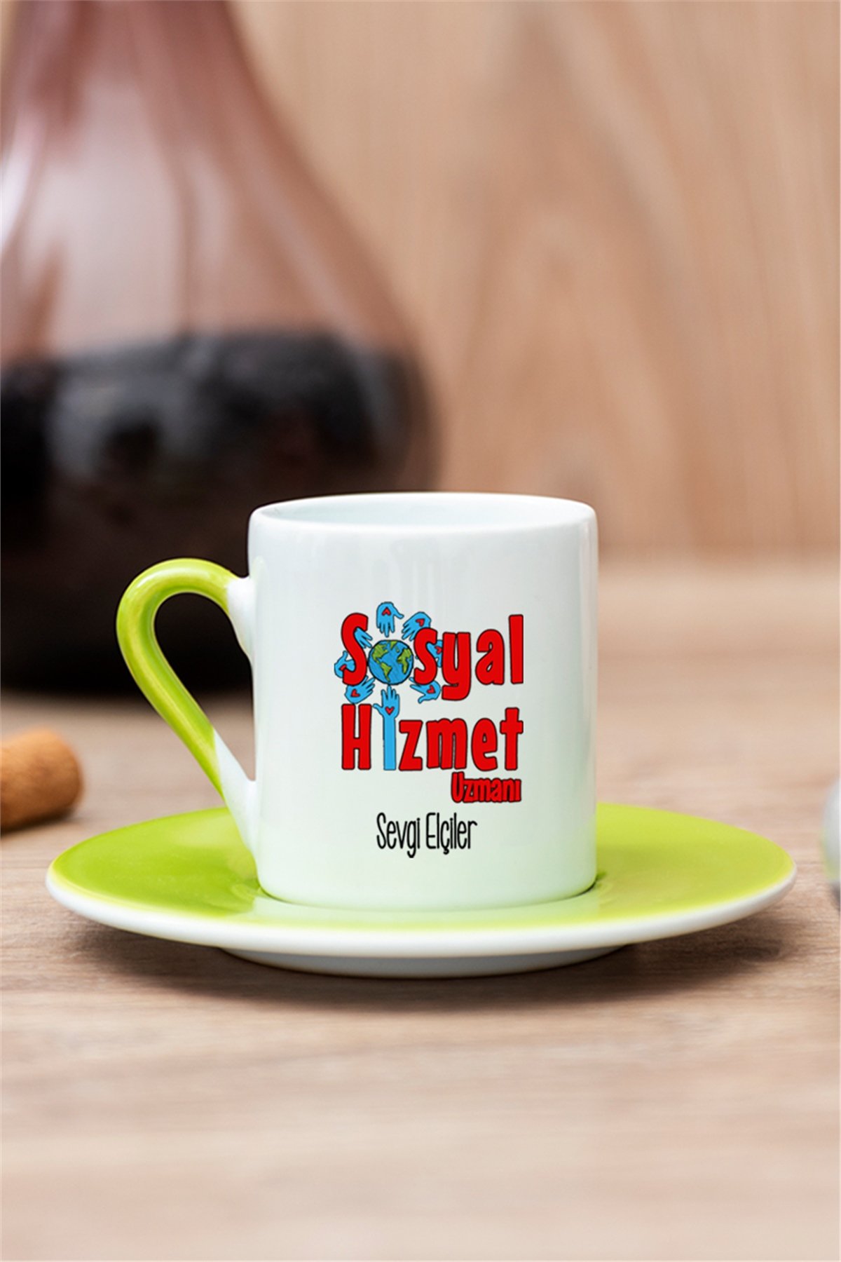 Sosyal Hizmet Uzmanı Renkli Türk Kahvesi Fincanı