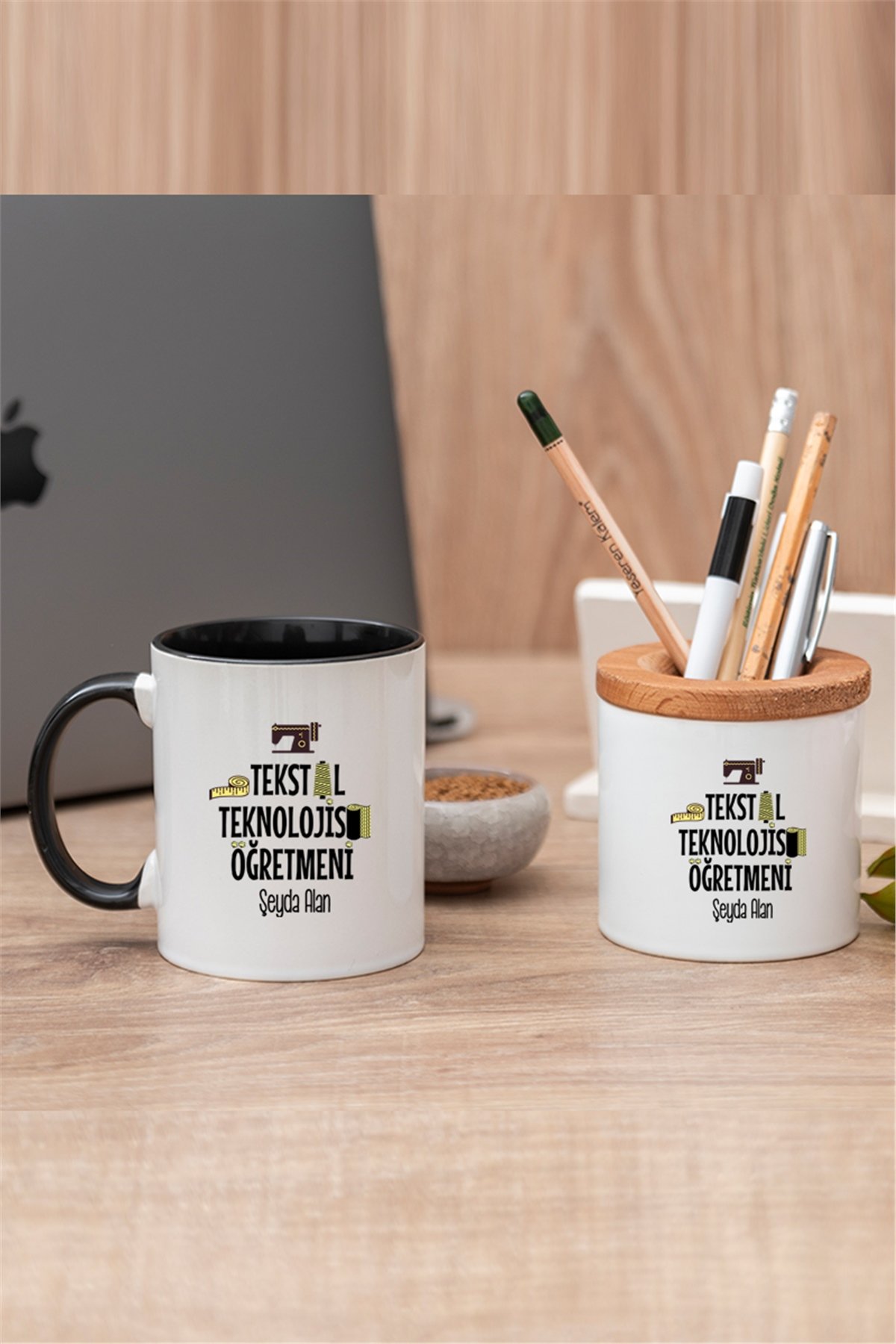 Tekstil Teknolojisi Öğretmeni Renkli Kupa Bardak ve Kalemlik