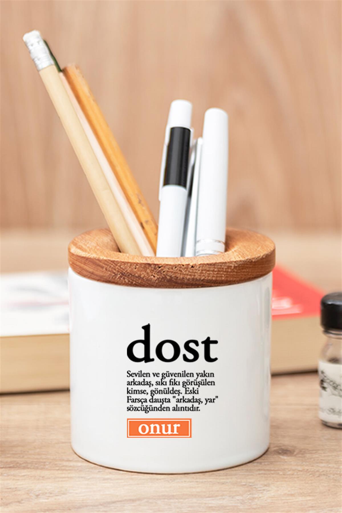 Yakın Arkadaşa Ofis Hediyesi Dost Kelime Anlamı Ahşap Altlıklı Fincan ve Kalemlik