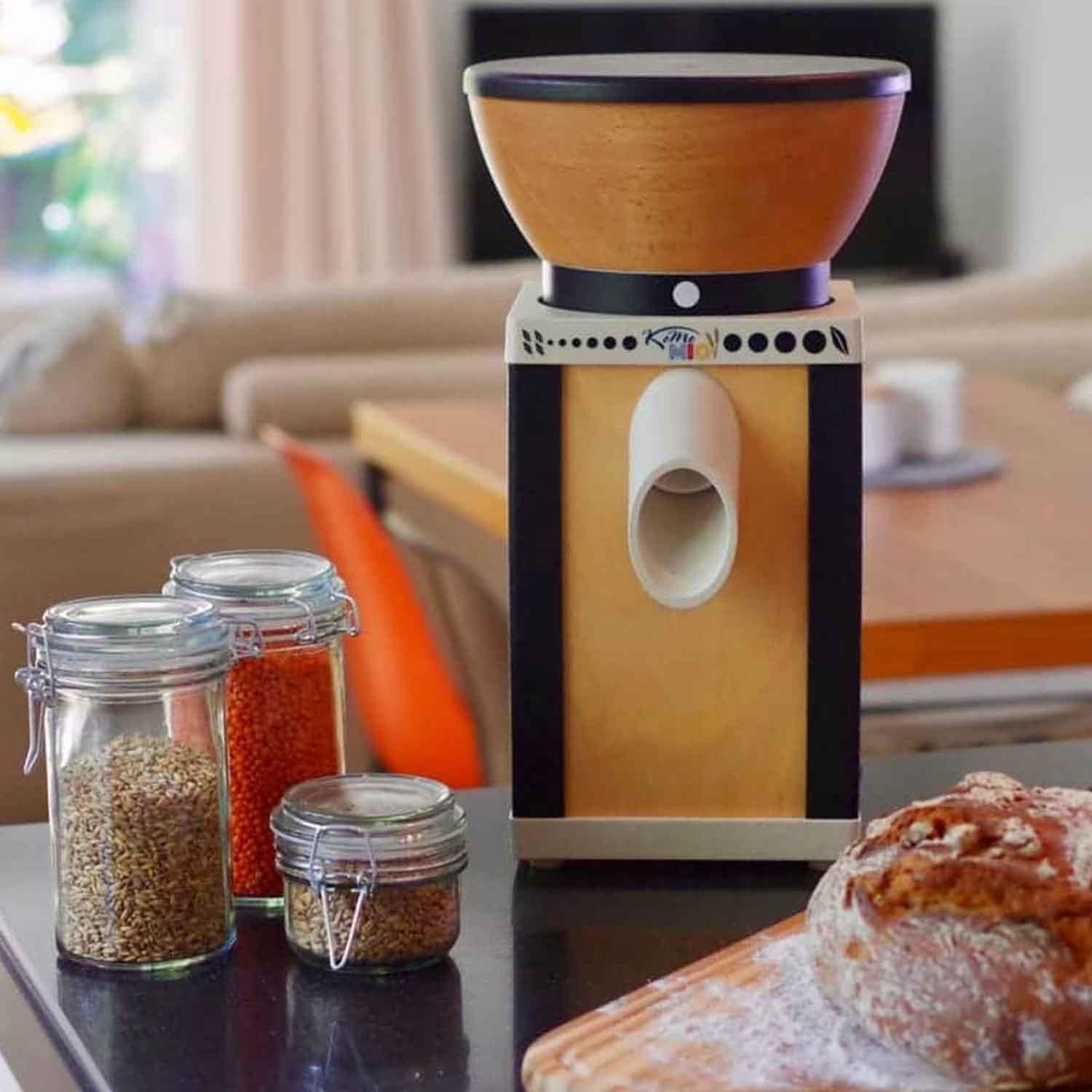 KoMoMio Black Un Değirmeni, Komo, Taş Değirmenler