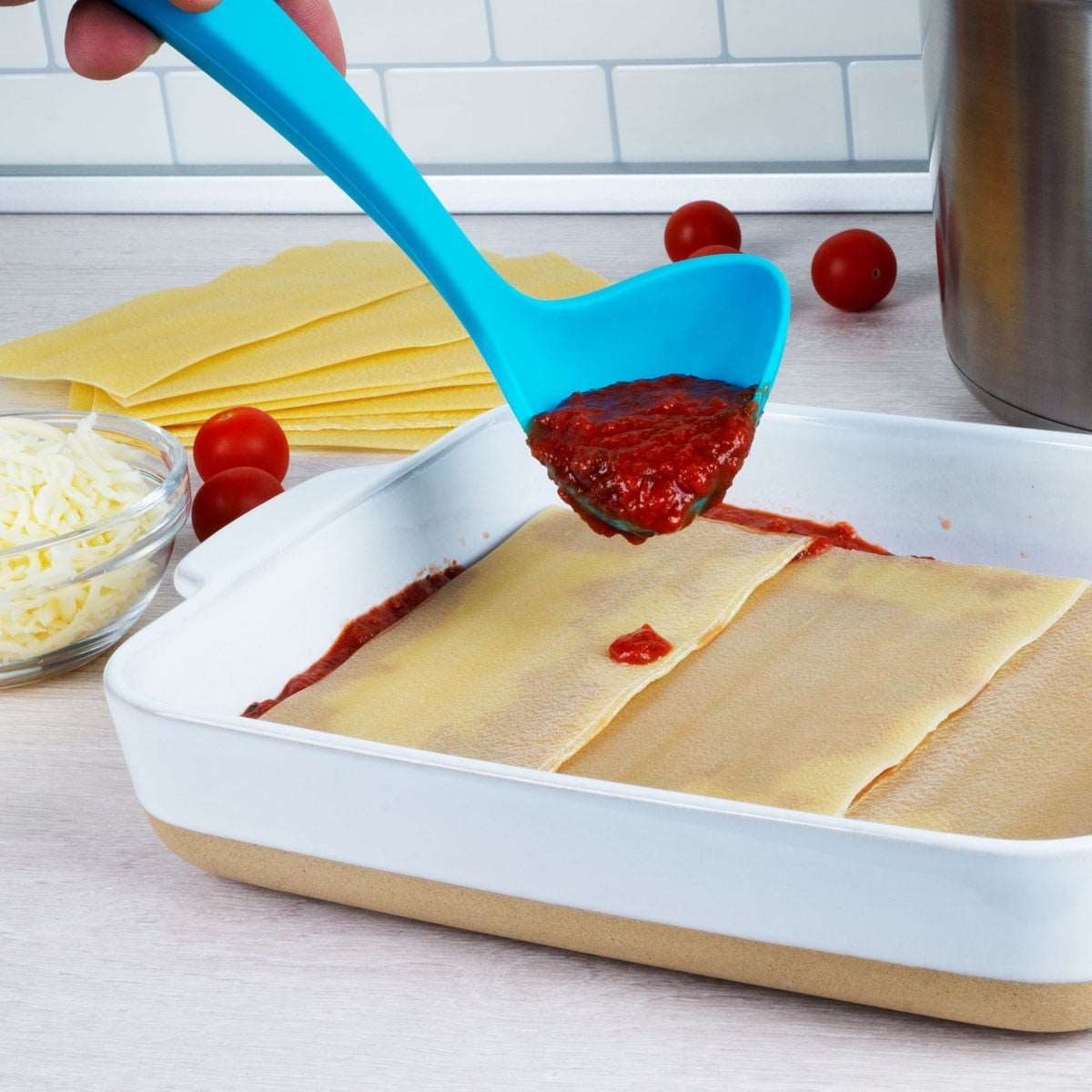 Lurch - Platin Silikon Sos Kepçesi 28 cm Mavi - Yanmaz, Yapışmaz, Bükülmez, Çizmez, Tat ve Koku Bırakmaz - 240115