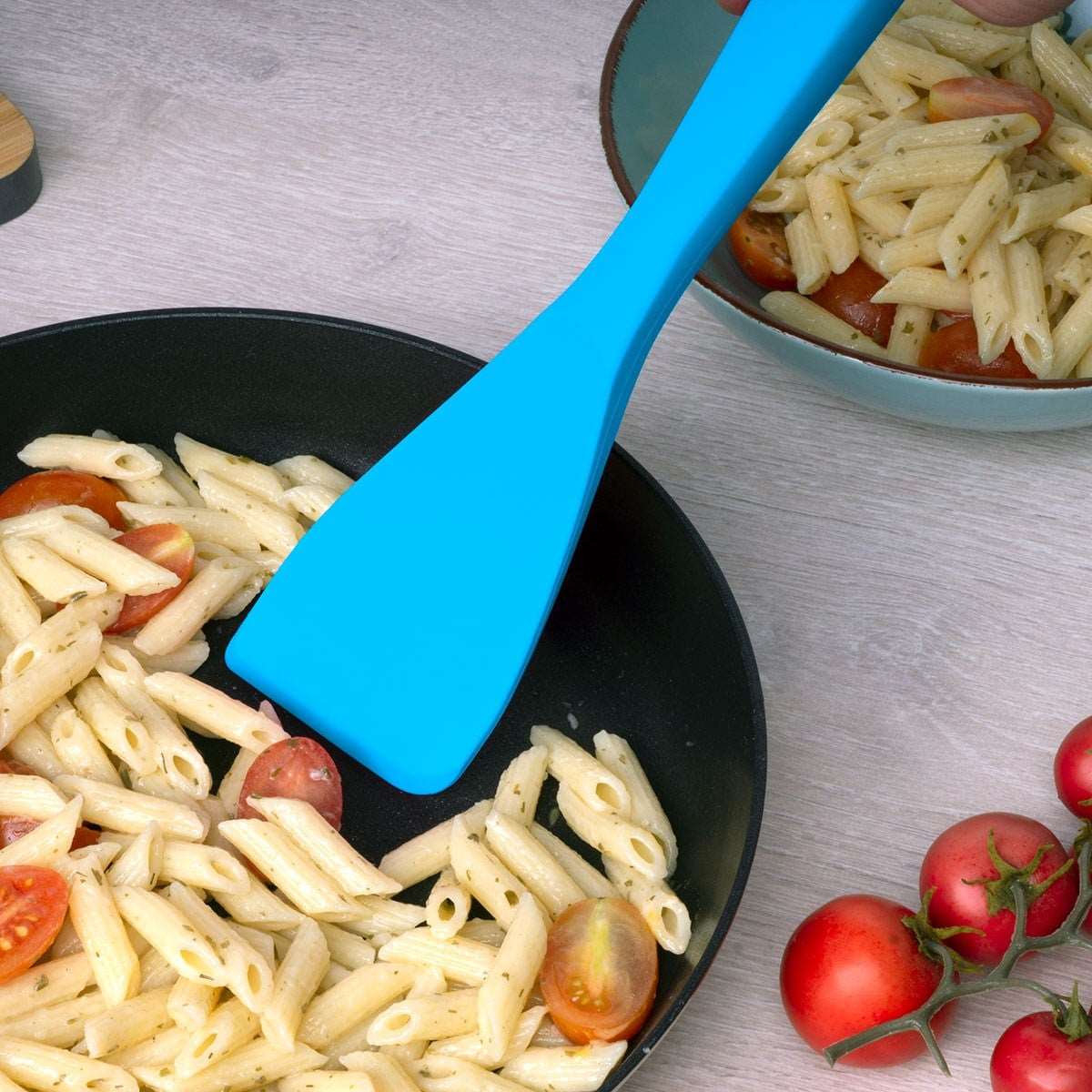 Lurch - Platin Silikon Spatula 28 cm Mavi - Yanmaz, Yapışmaz, Bükülmez, Çizmez, Tat ve Koku Bırakmaz - 240104
