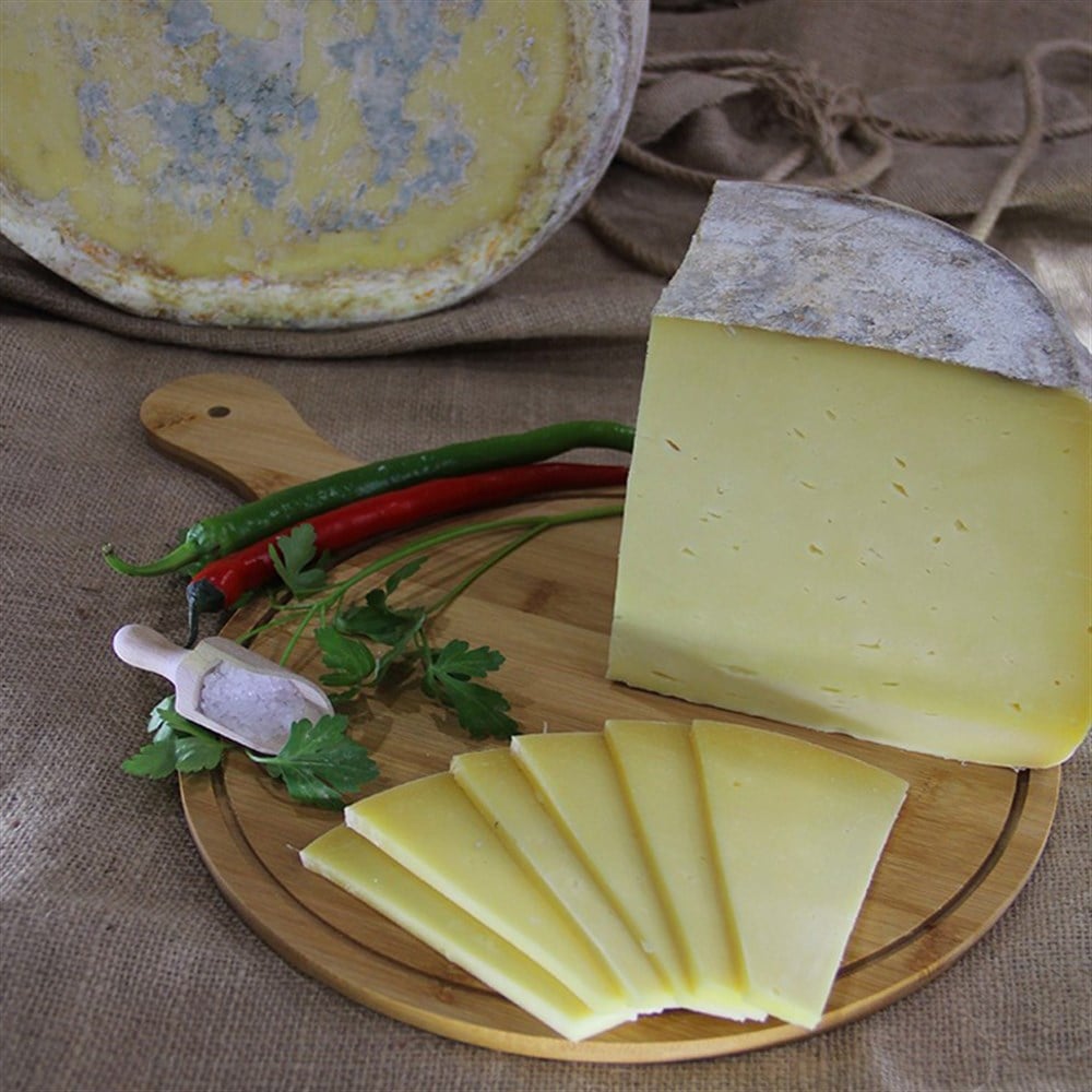 Eski Kaşar Peyniri