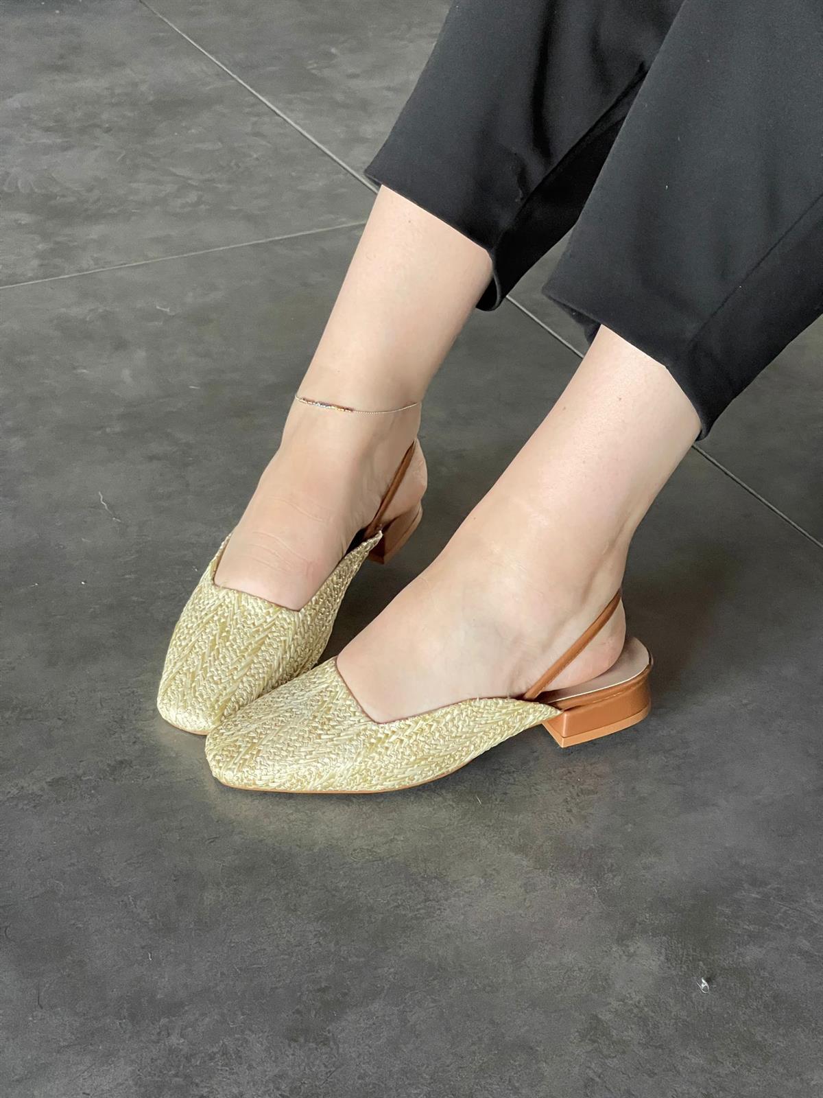 BabetBENOİT TABA HASIR KADIN BABET