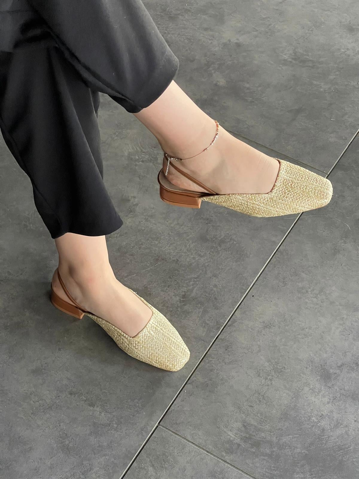 BabetBENOİT TABA HASIR KADIN BABET