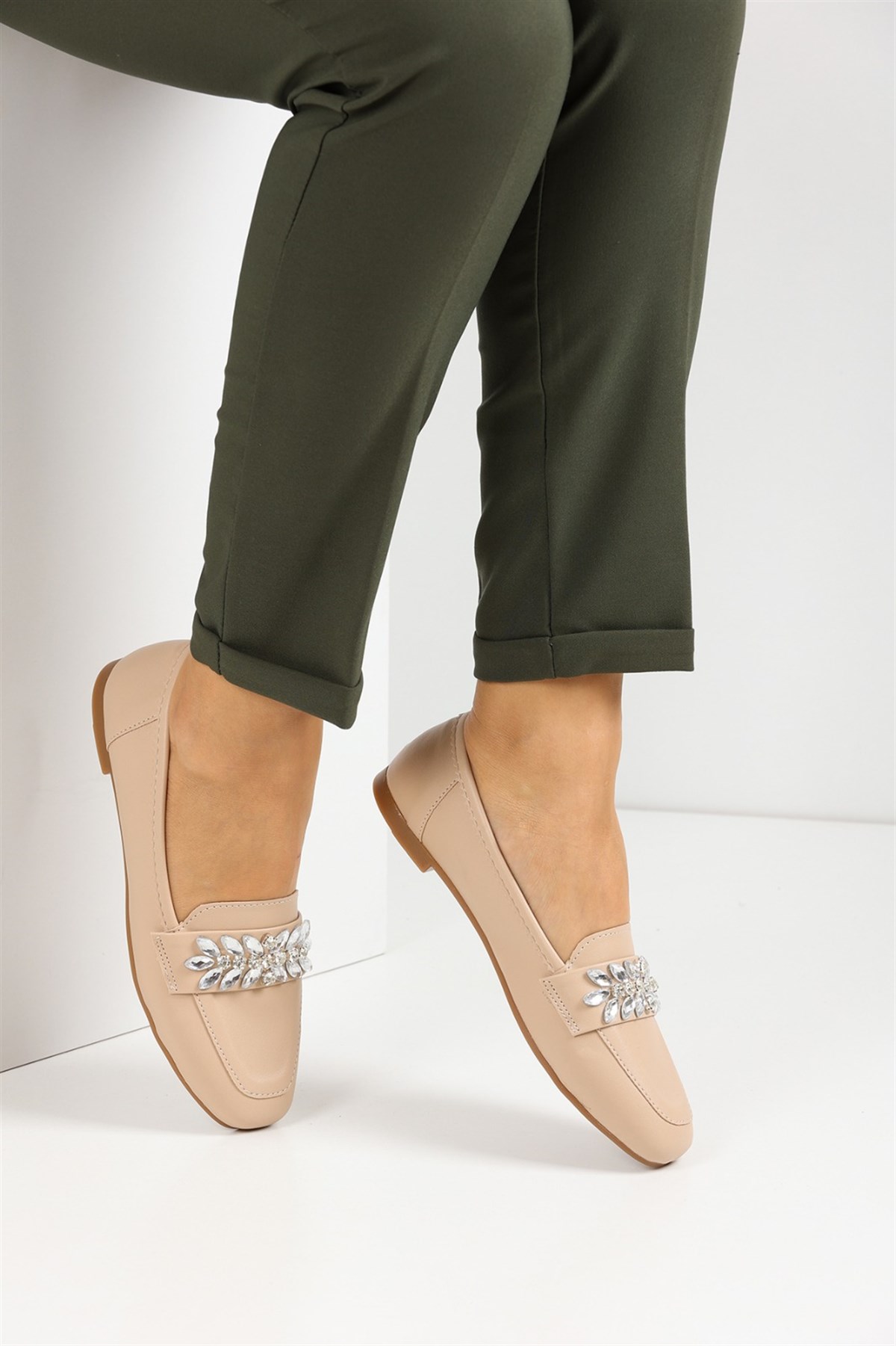 BabetNONWOVENTaşlı Babet