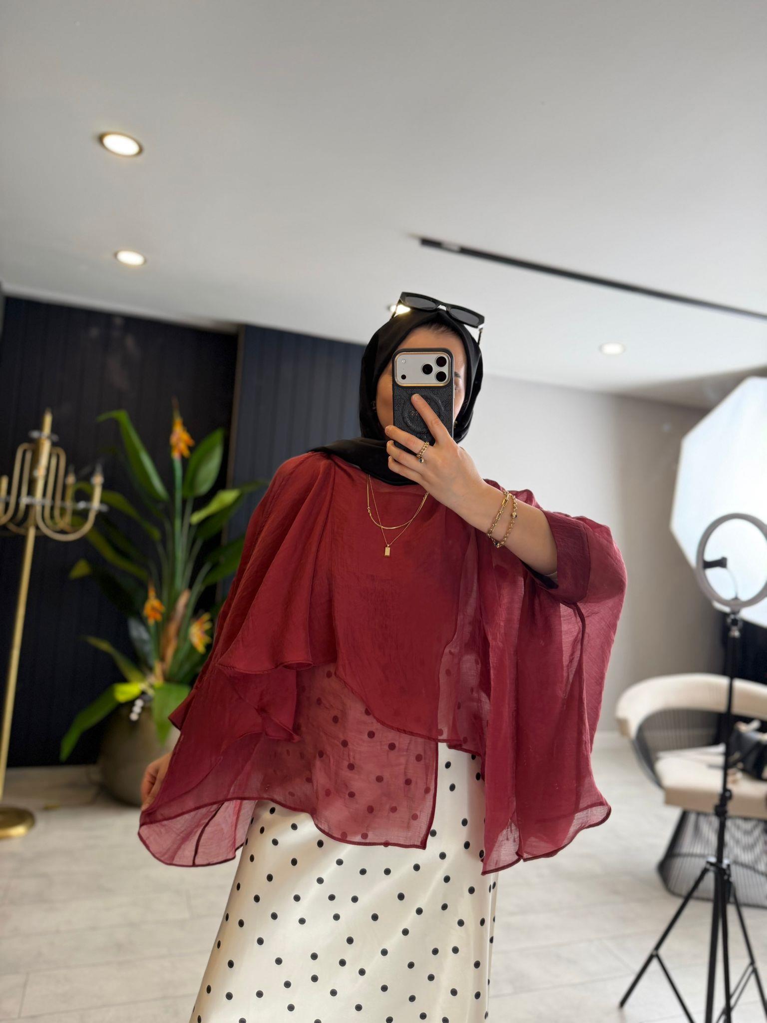 BluzUÇUŞAN PELERİN BLUZ