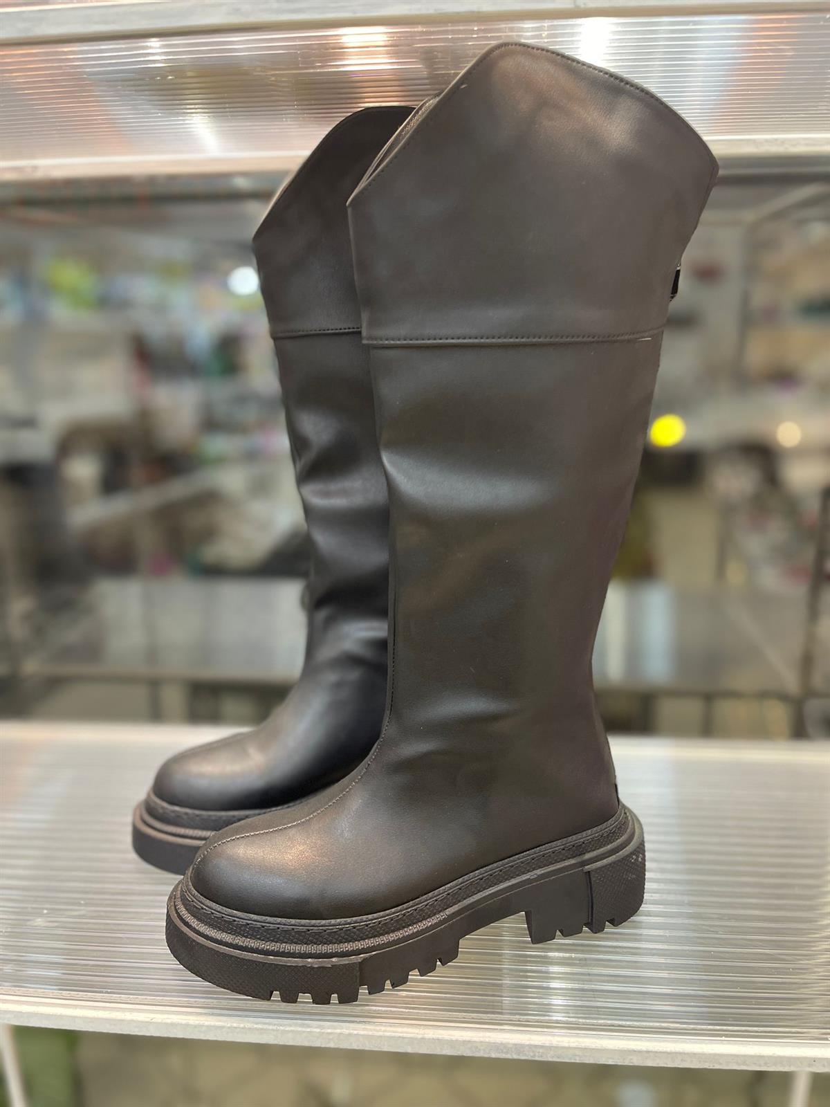 BOTKubra ShoesDEXTER VELEV BOT