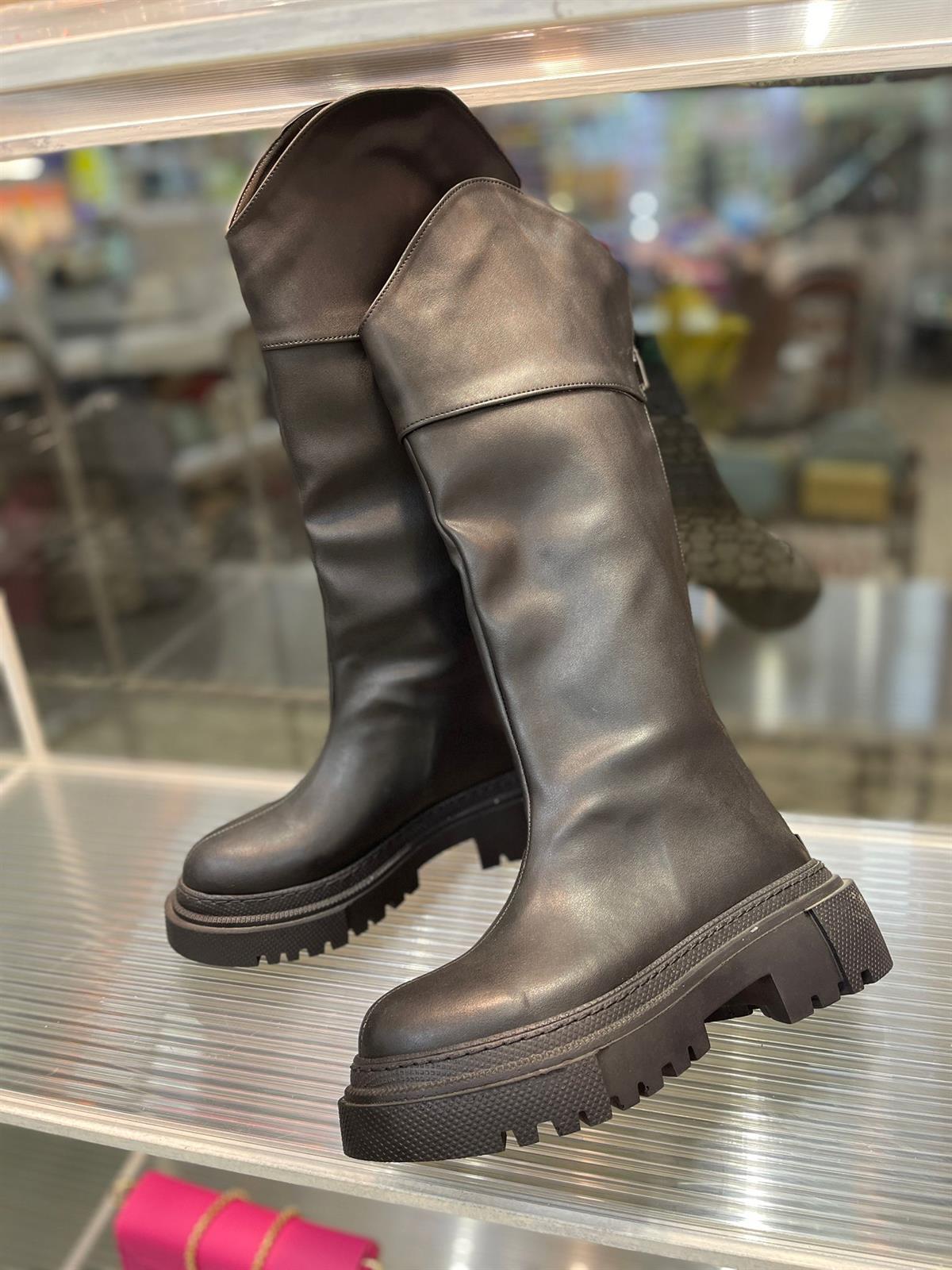 BOTKubra ShoesDEXTER VELEV BOT