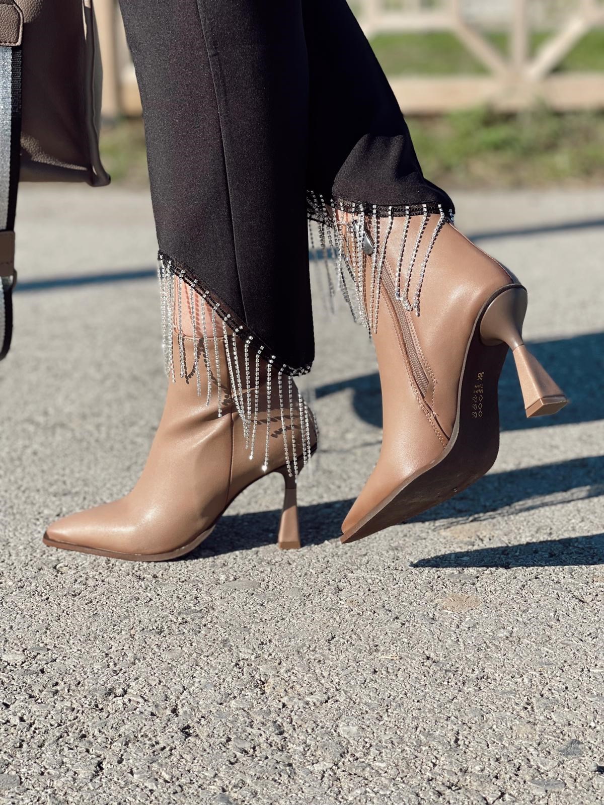 BotNONWOVENKadeh Topuk Küt Form Bot