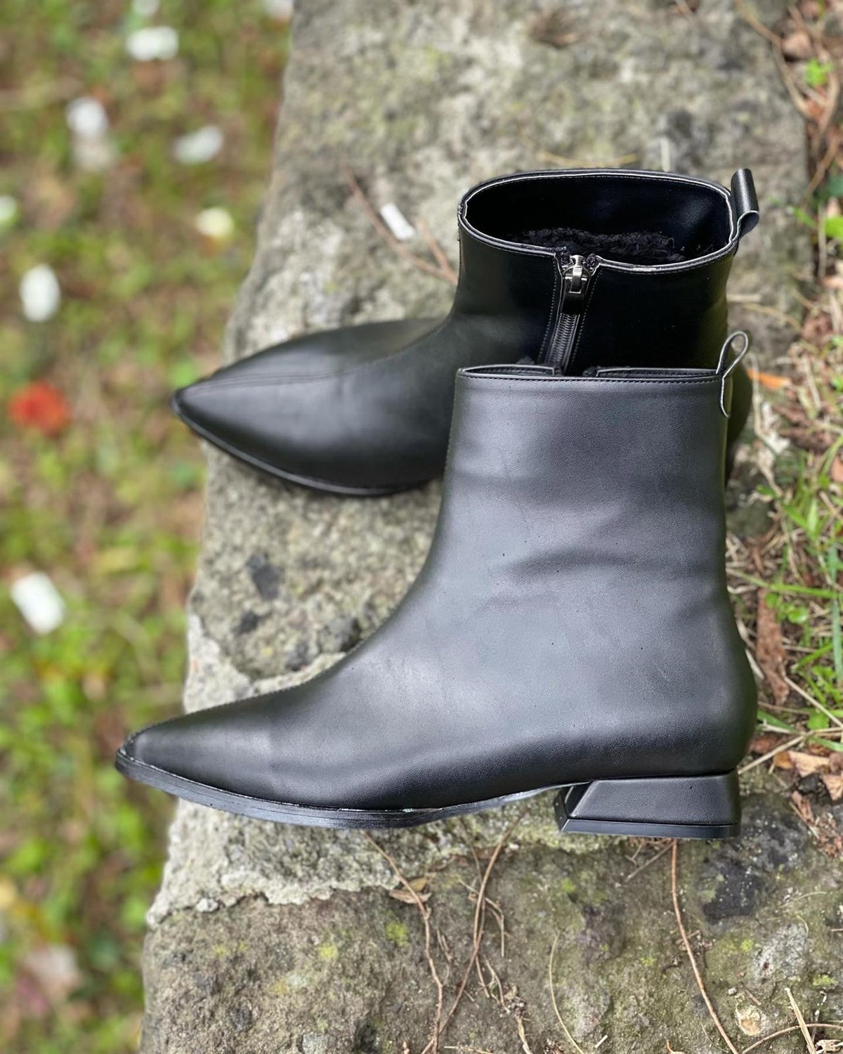 BotNONWOVENSivri Burun Düz Taban Bot 