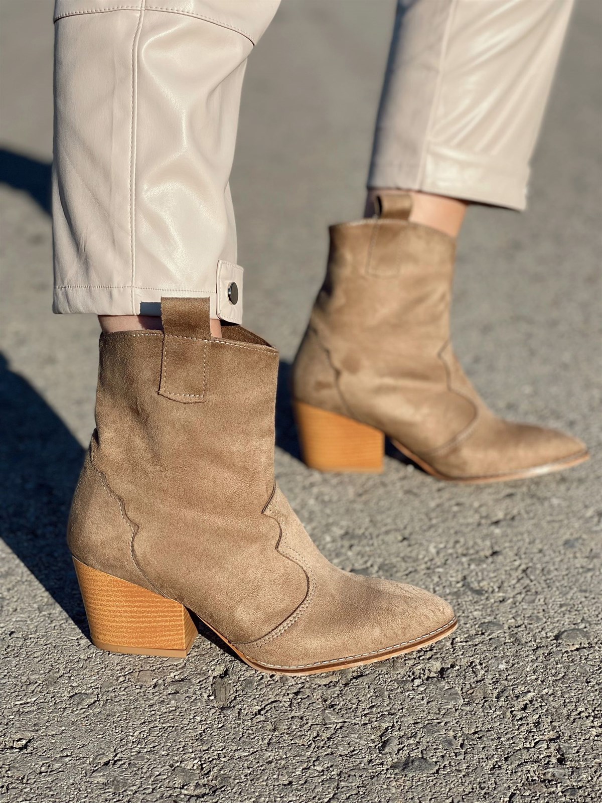 BotNONWOVENTopuklu Western Bot