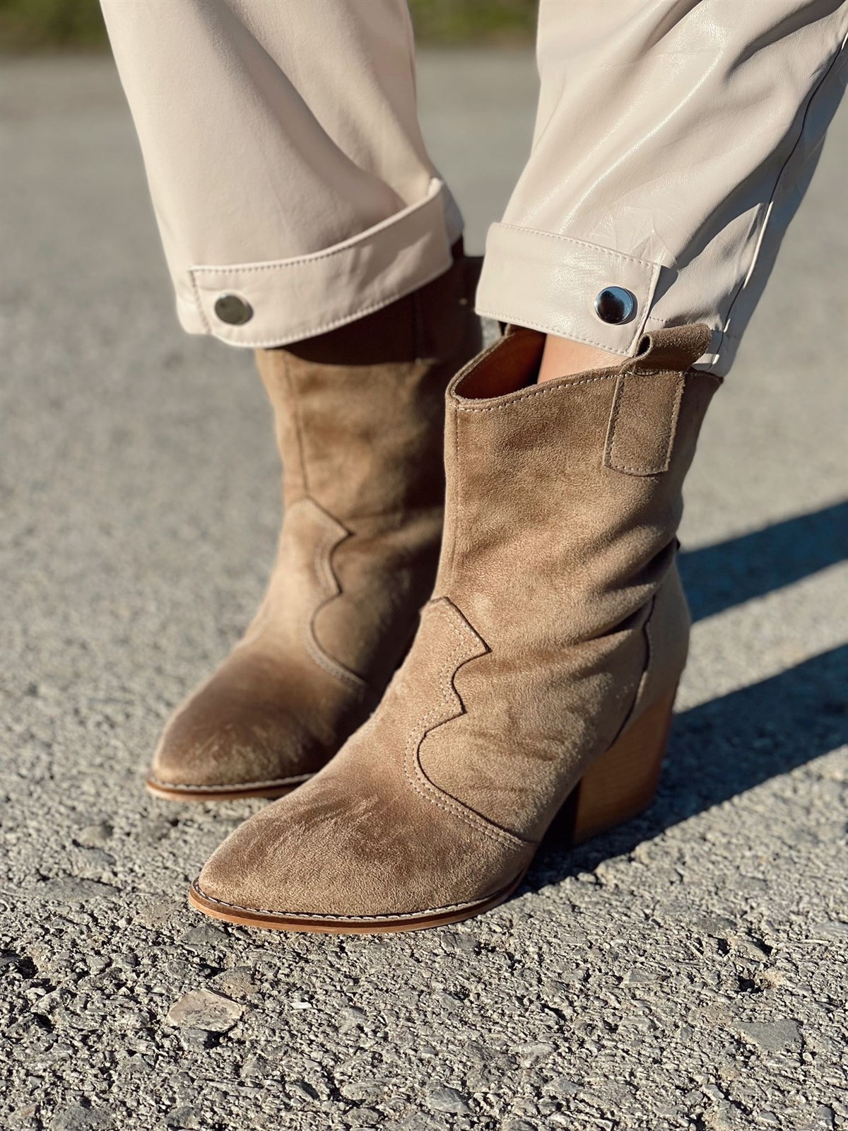 BotNONWOVENTopuklu Western Bot