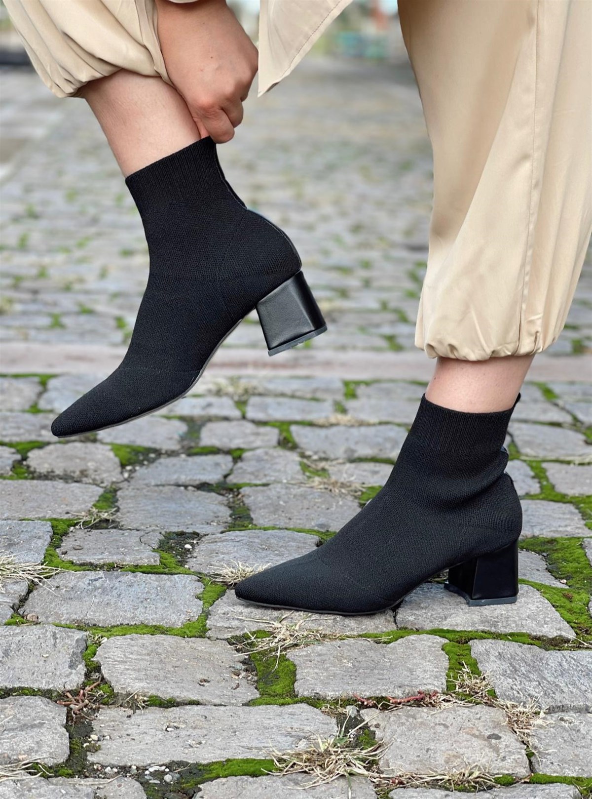 BotNONWOVENTriko Bot