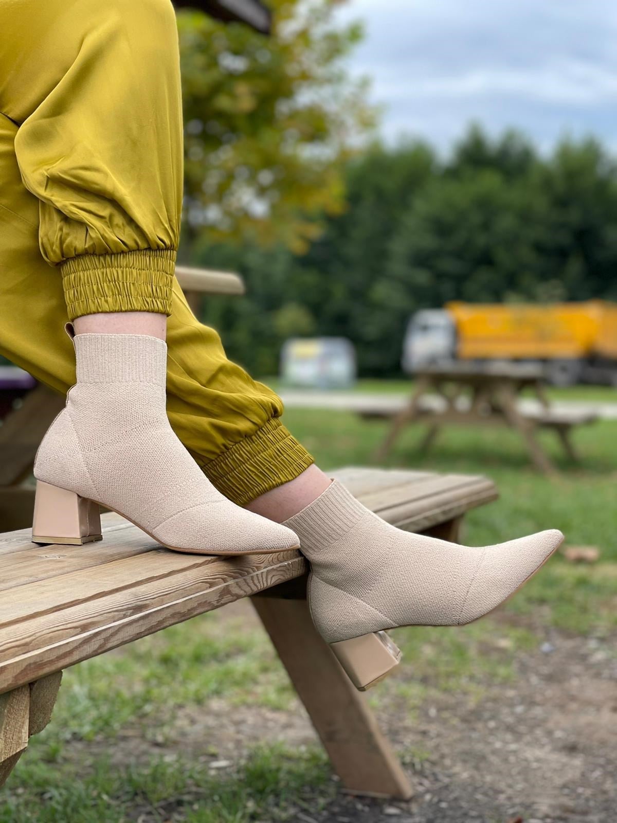 BotNONWOVENTriko Bot Bej