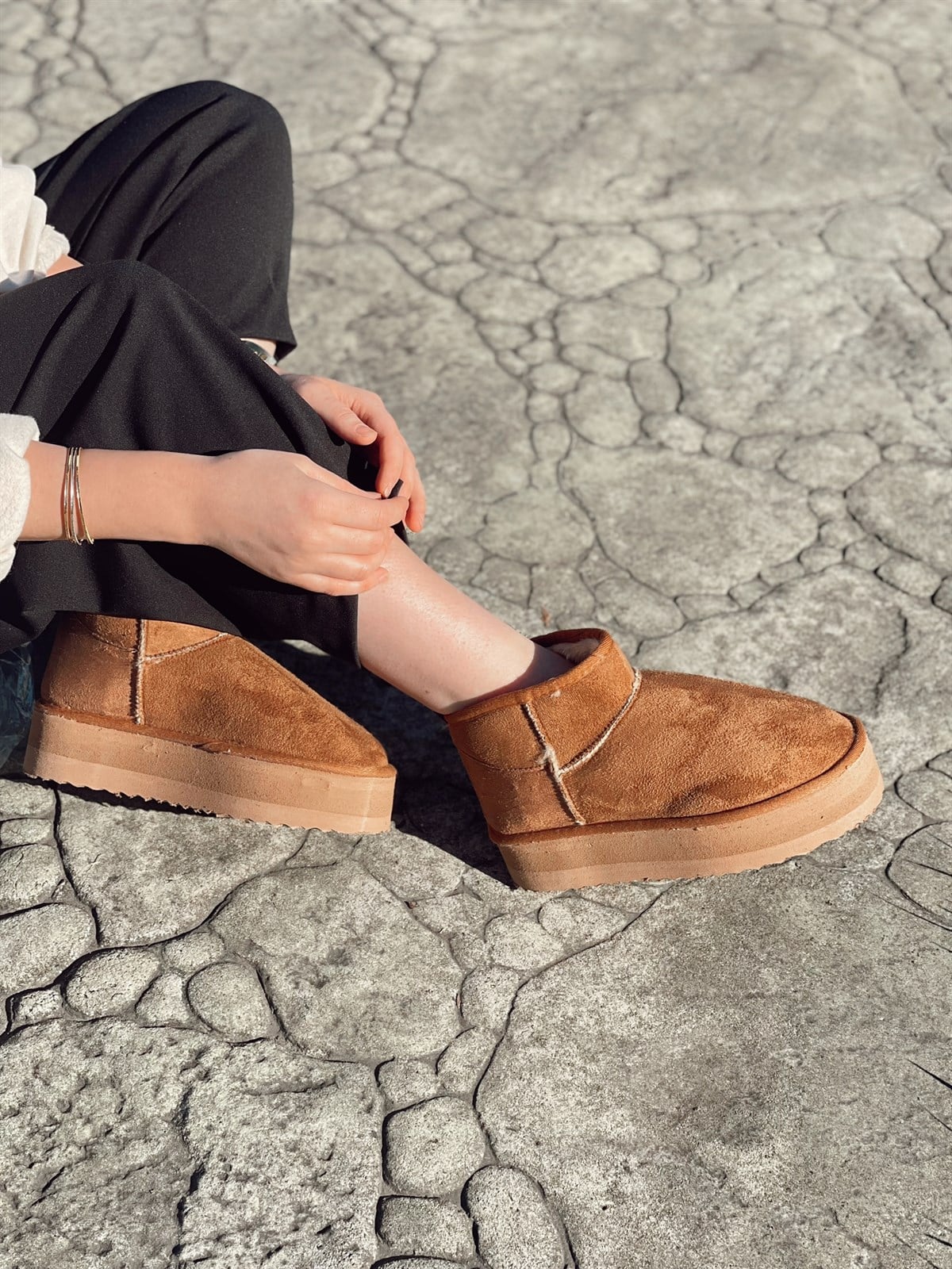 BotNONWOVENXL TABAN UGG 