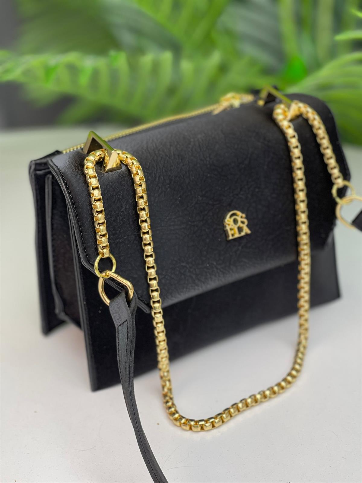 ÇANTAMİNİ FORM SİYAH YUMUŞAK İTHAL DERİ PREMİUM ZİNCİR ASKILI KADIN ÇANTA